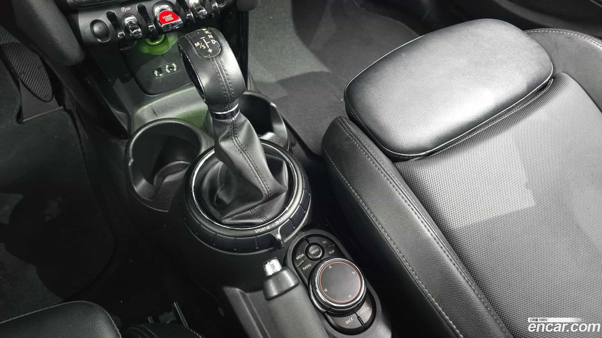 Cooper Mini 2017.0-INNER-009