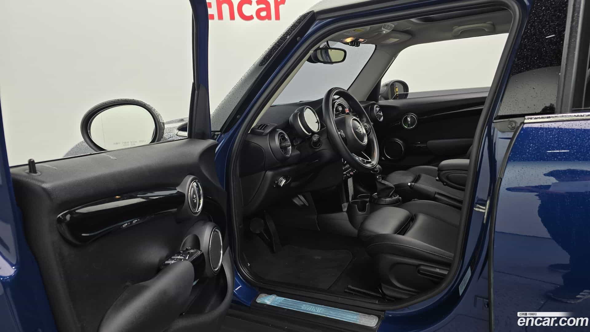 Cooper Mini 2017.0-INNER-010