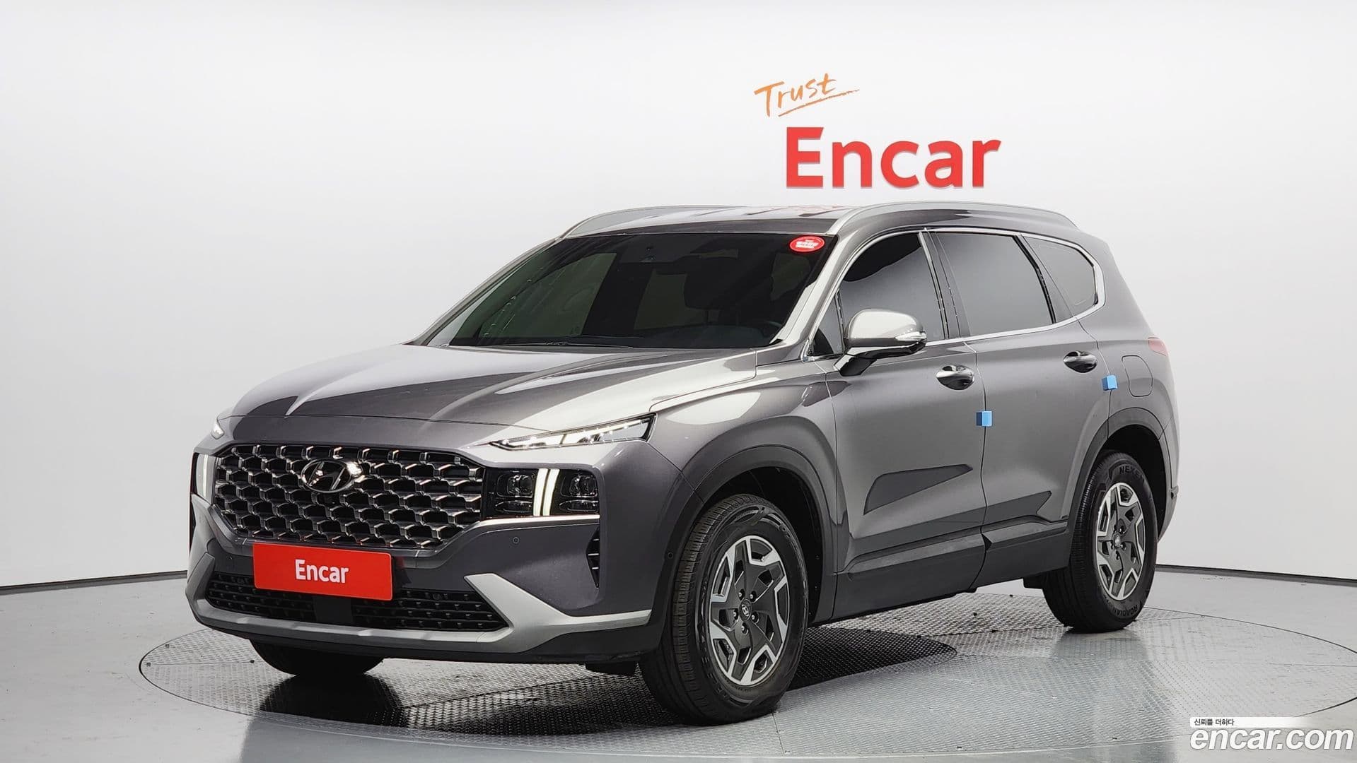 Main__Slider__Photo:Santafe Hyundai 2022.9-0