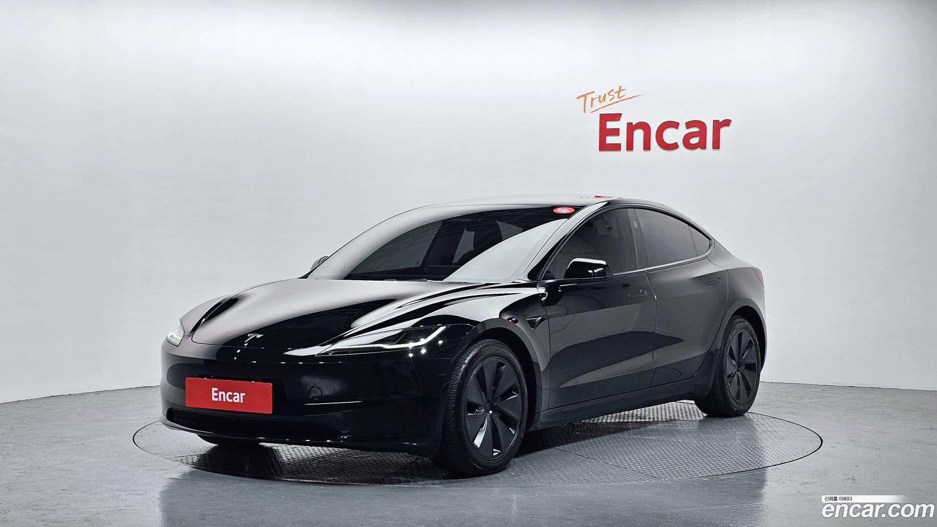 Main__Slider__Photo:Model 3 Tesla 2024.4-0