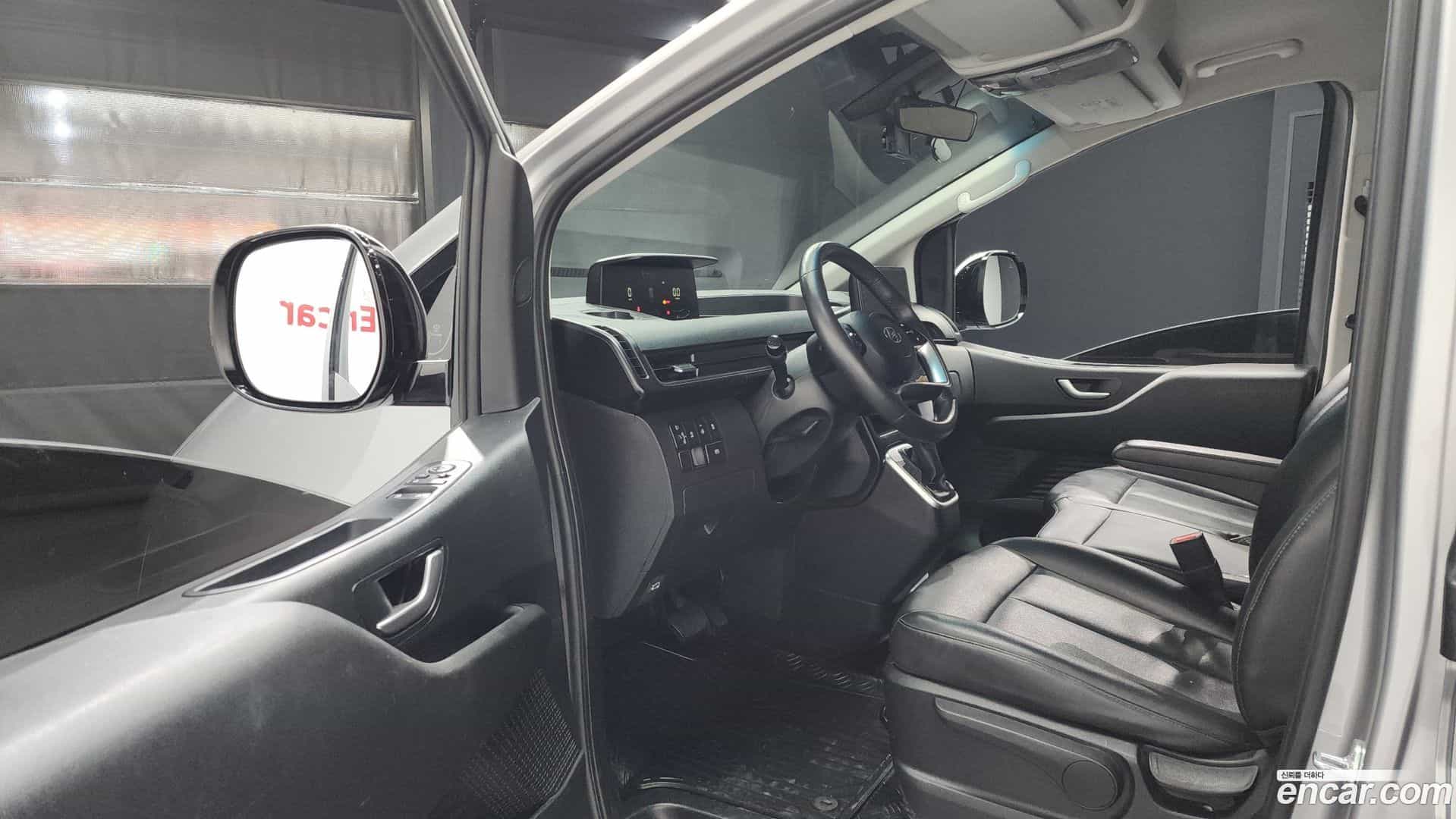Staria Hyundai 2022.8-INNER-010