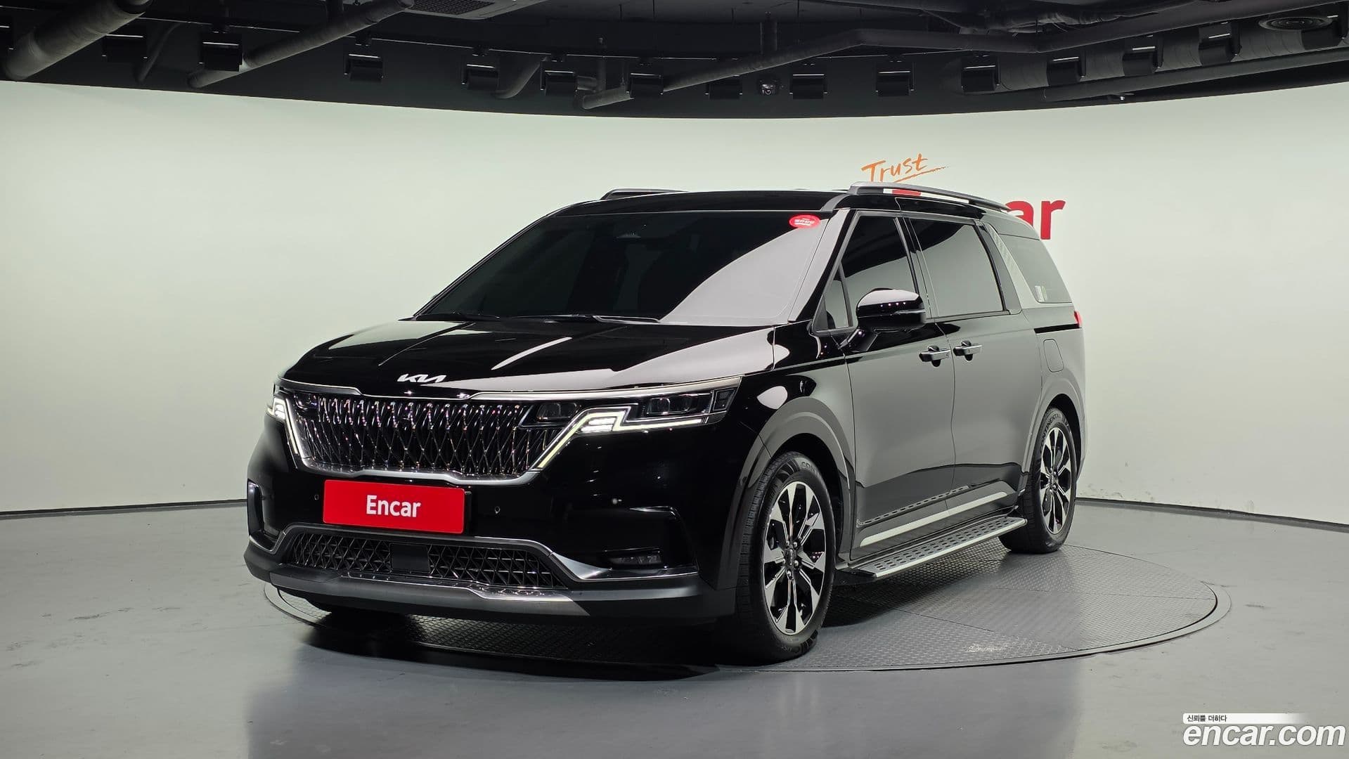 Main__Slider__Photo:Canival Kia 2022.3-0