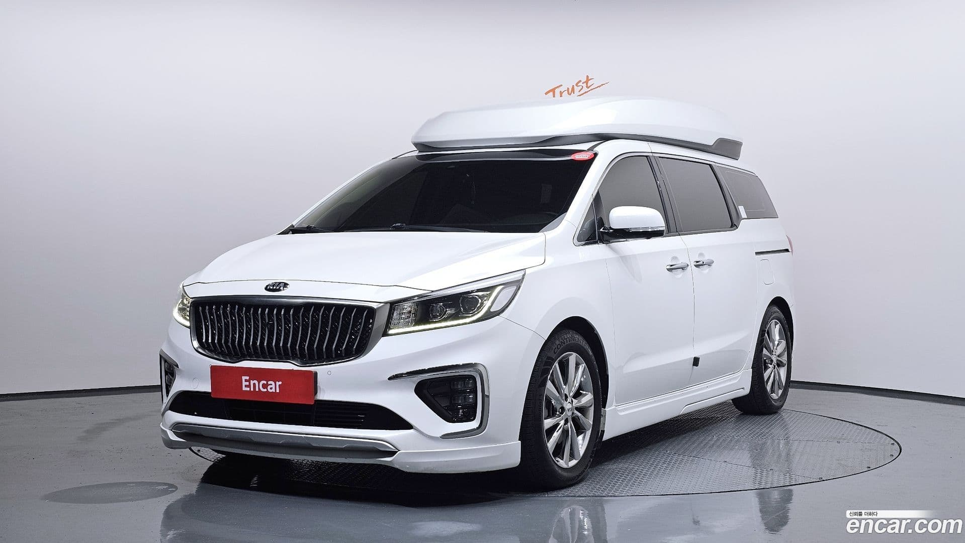 Main__Slider__Photo:Canival Kia 2019.10-0