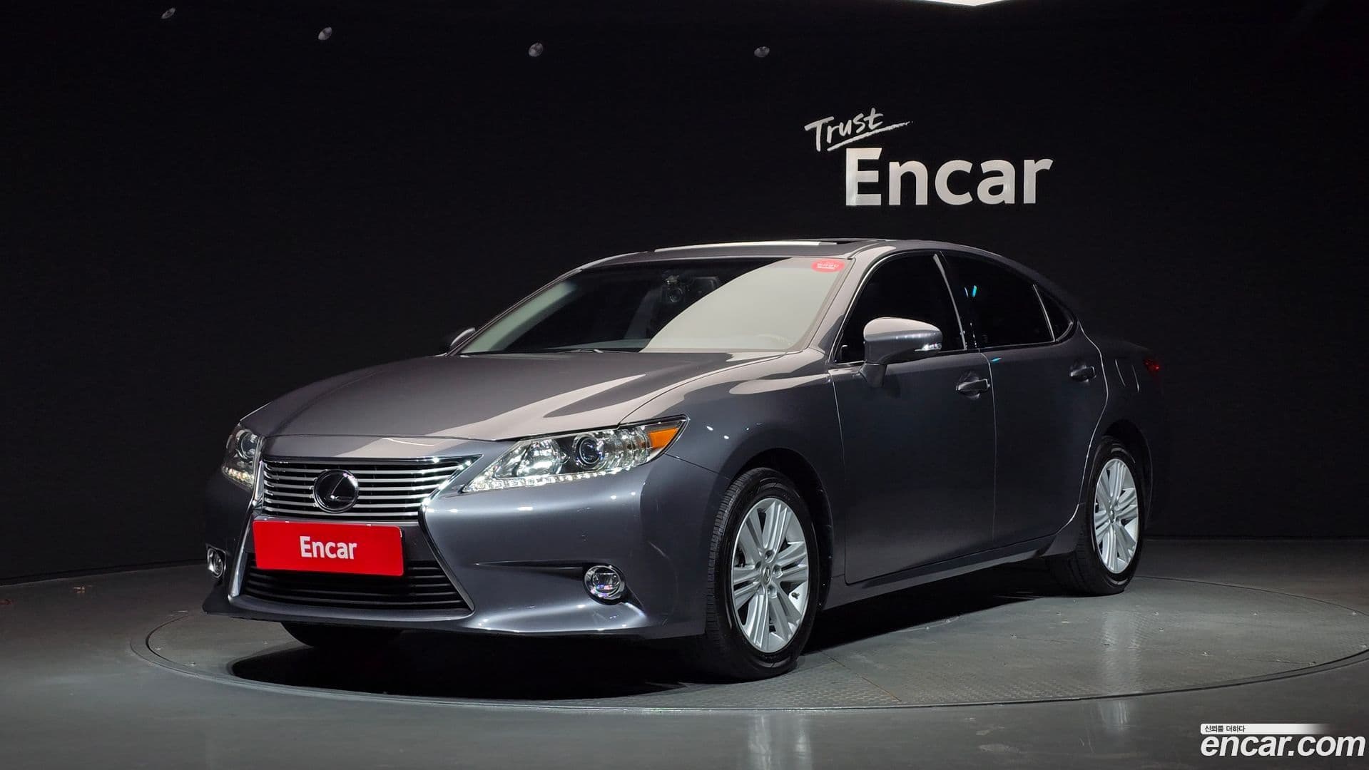 Main__Slider__Photo:ES Lexus 2014.4-0