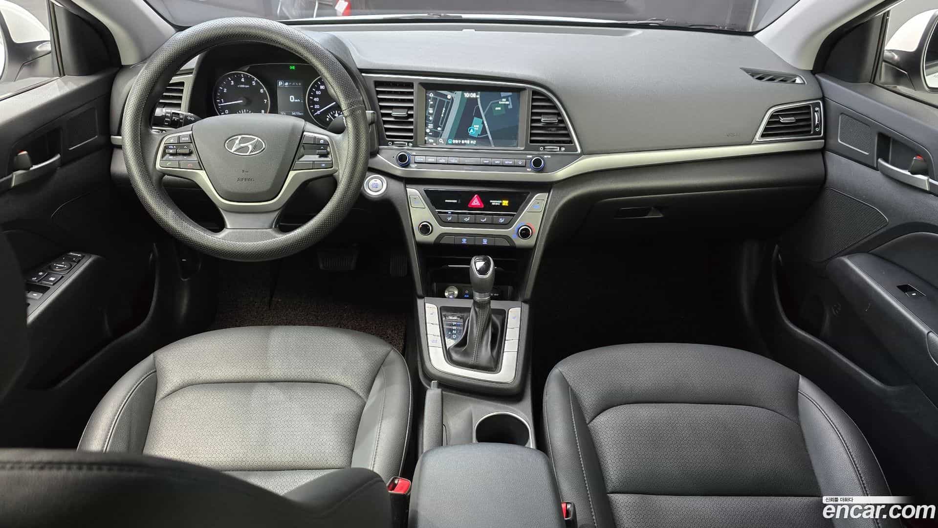 AVANTE Hyundai 2017.10-INNER-007