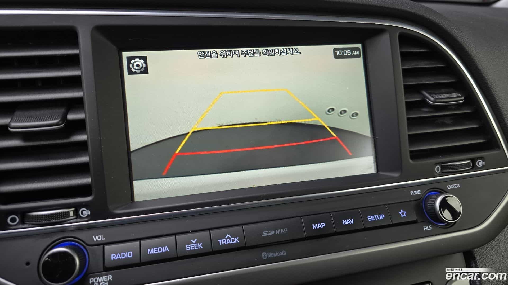 AVANTE Hyundai 2017.10-OPTION-021