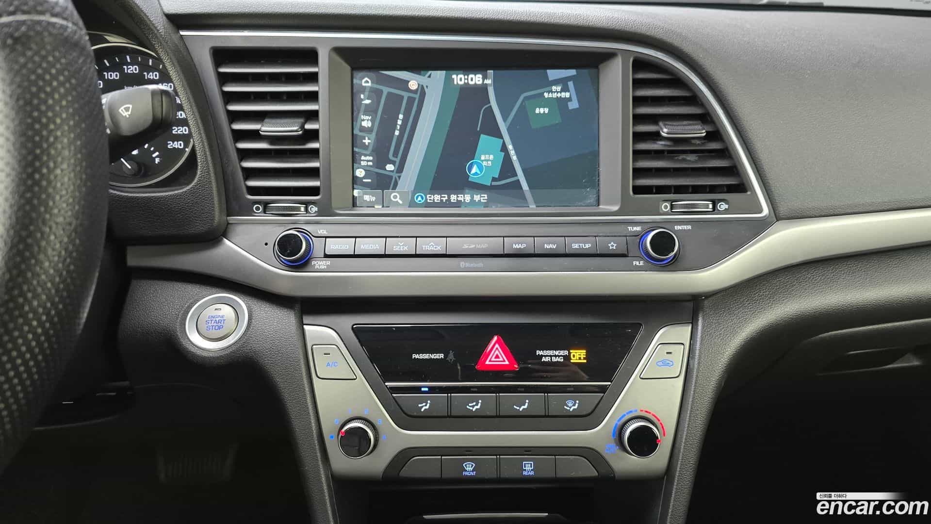 AVANTE Hyundai 2017.10-OPTION-023