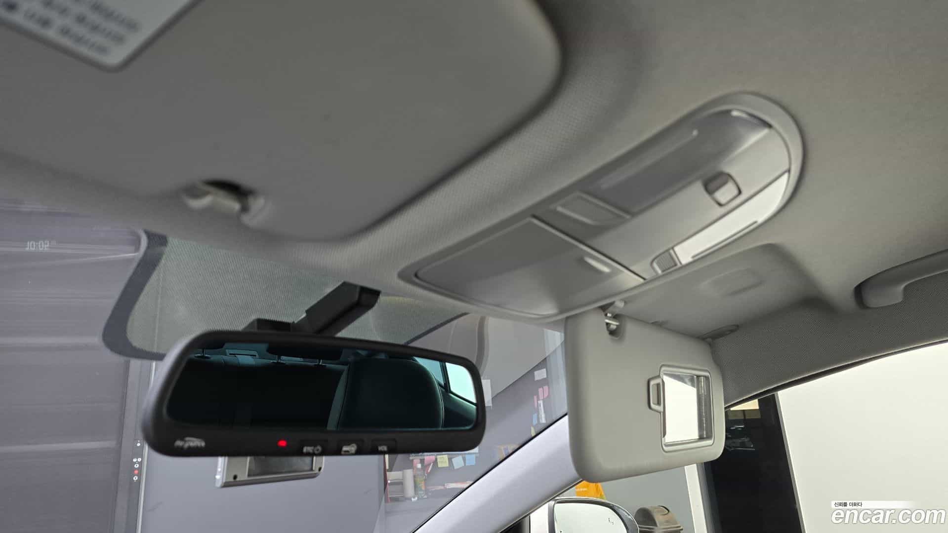 AVANTE Hyundai 2017.10-OPTION-024