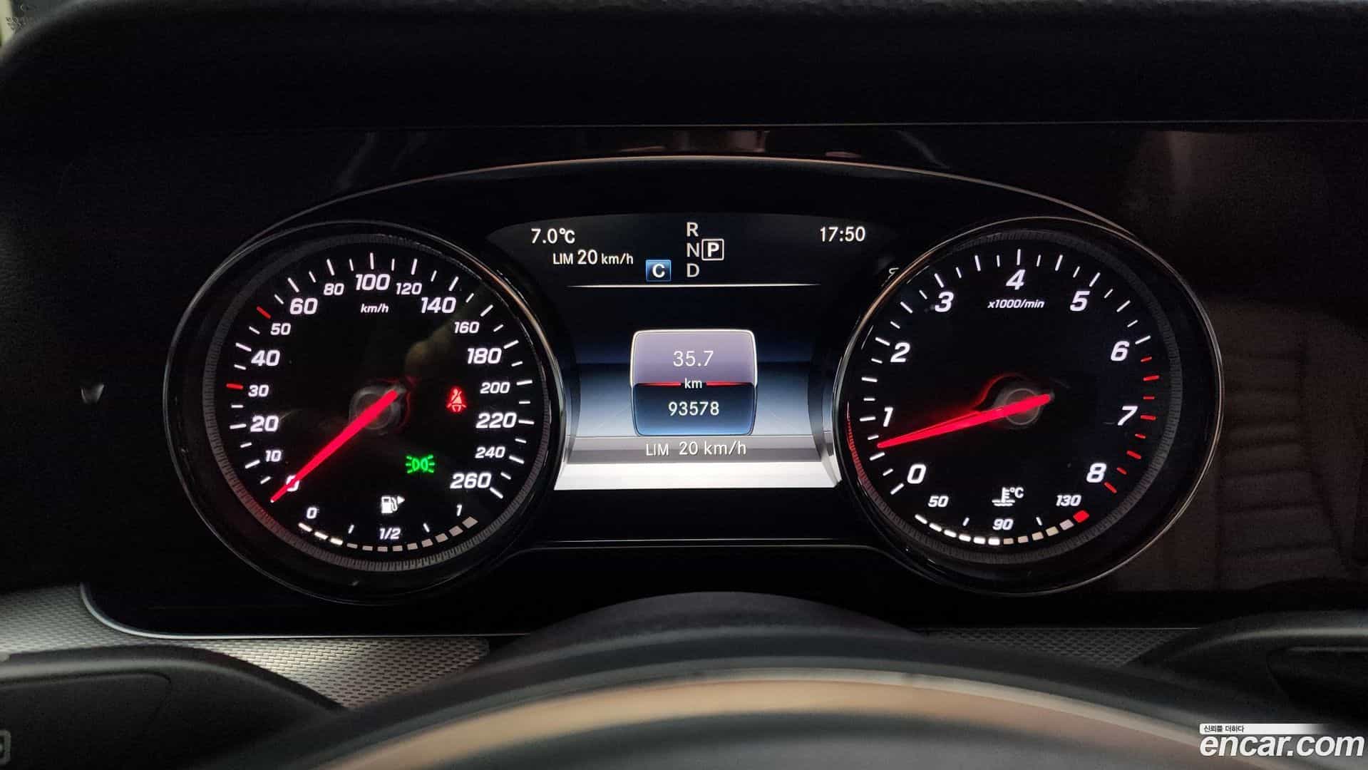 E-Class Mercedes-Benz 2018.5-INNER-008