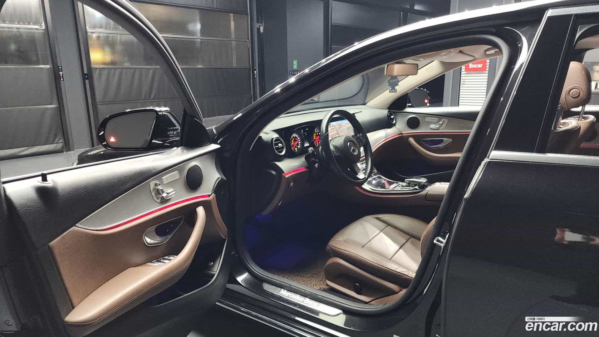 E-Class Mercedes-Benz 2018.5-INNER-010
