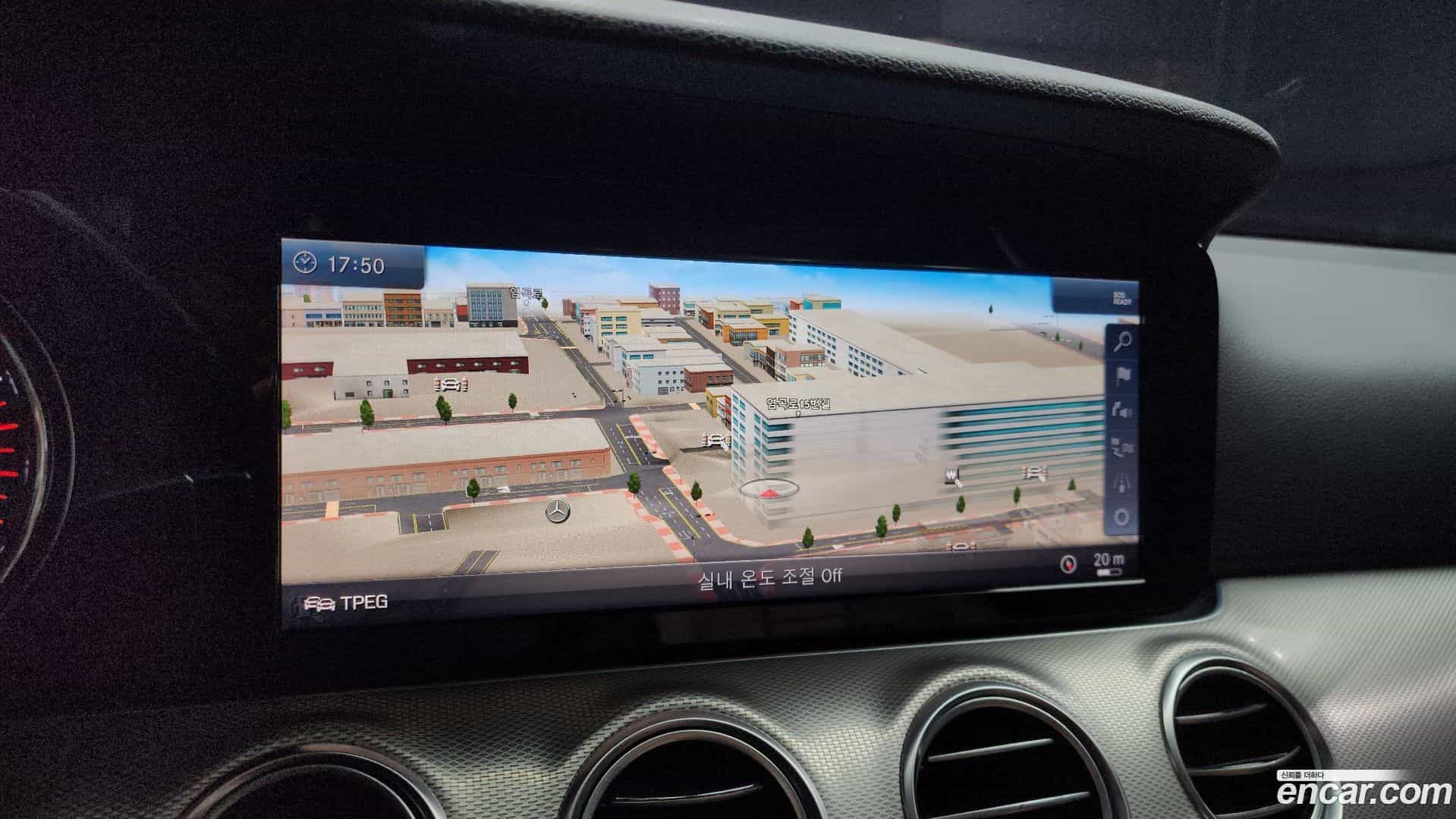 E-Class Mercedes-Benz 2018.5-OPTION-018