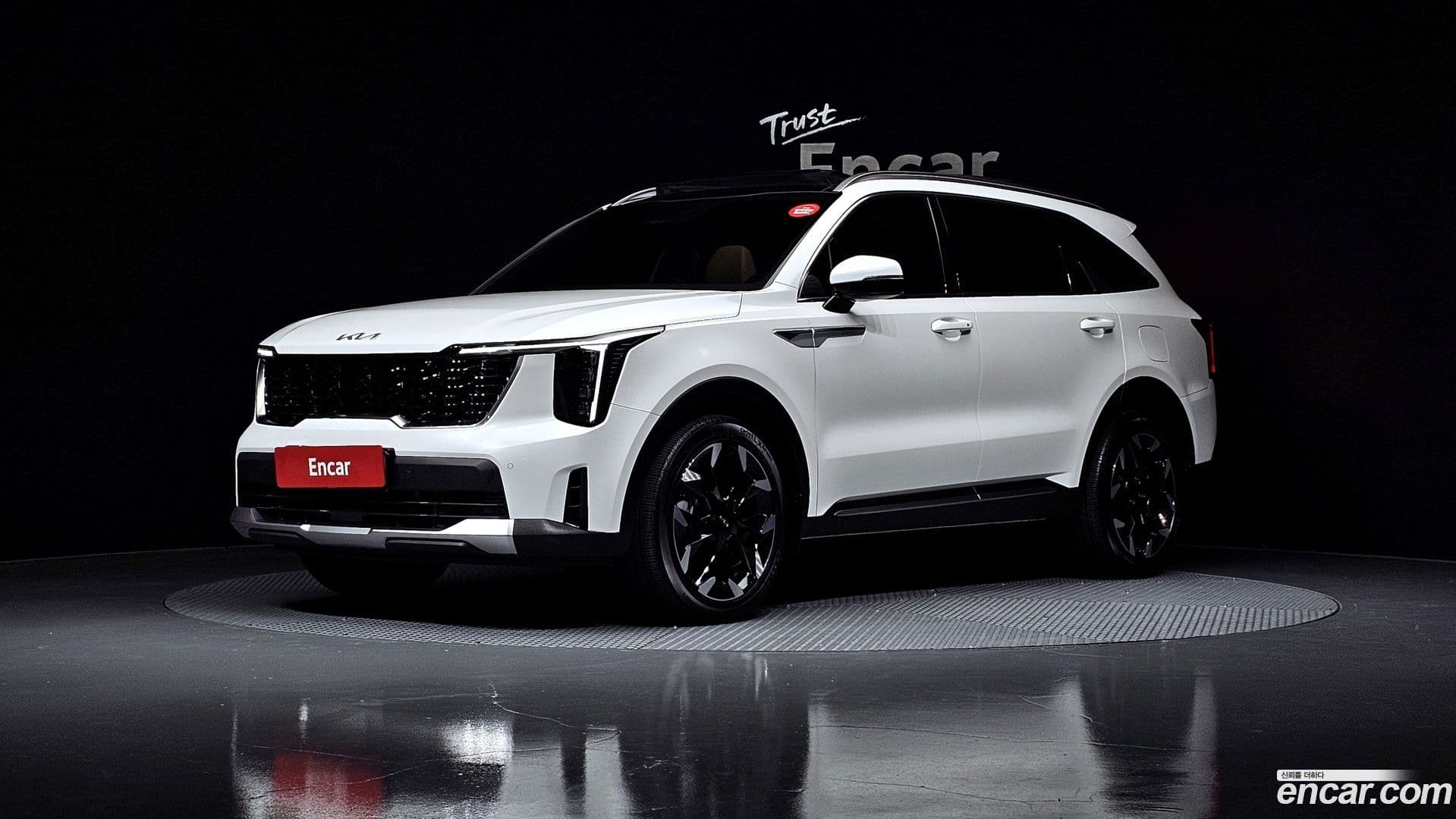 Main__Slider__Photo:Sorento Kia 2024.9-0