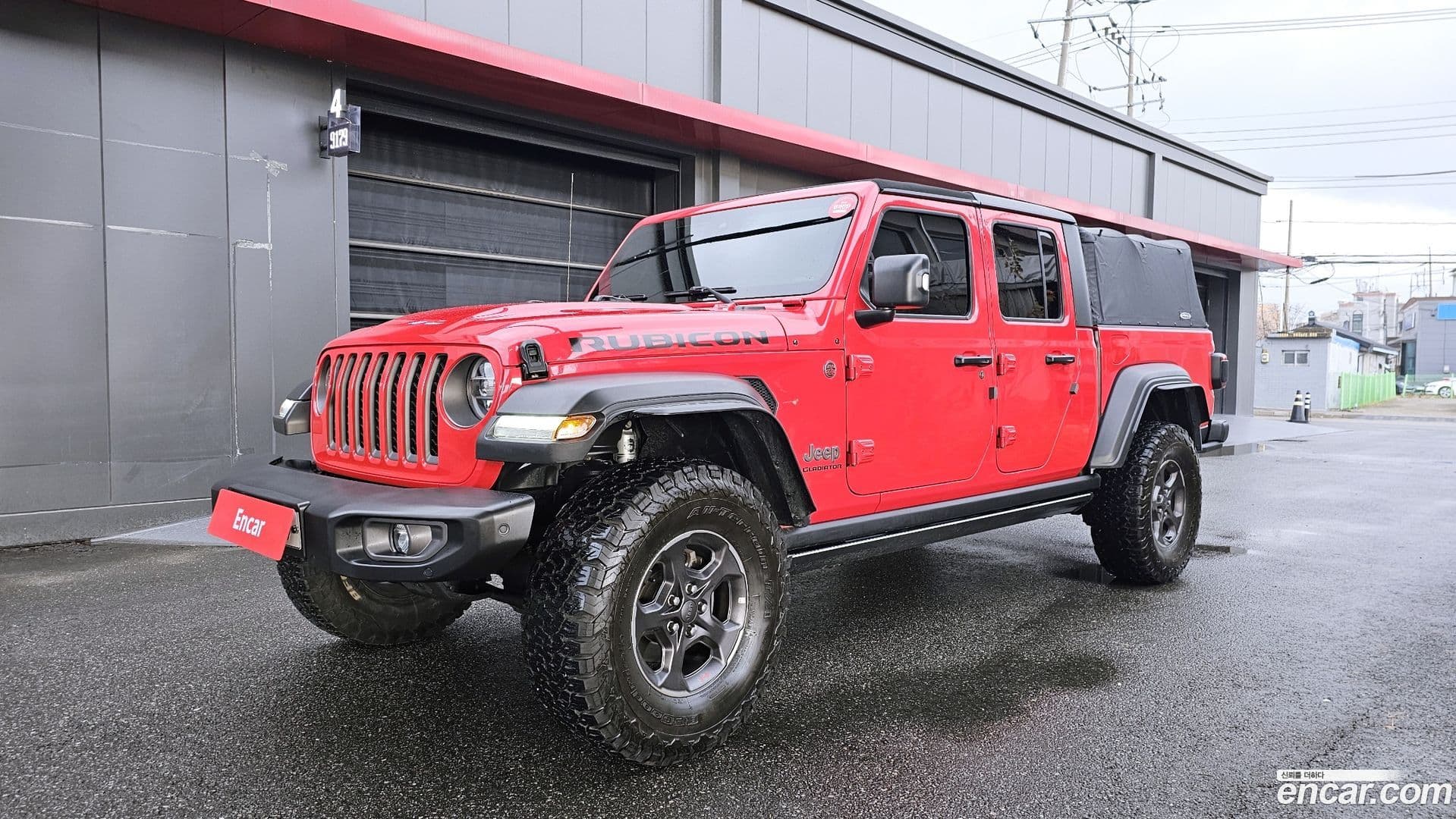 Main__Slider__Photo:Gladiator Jeep 2021.4-0