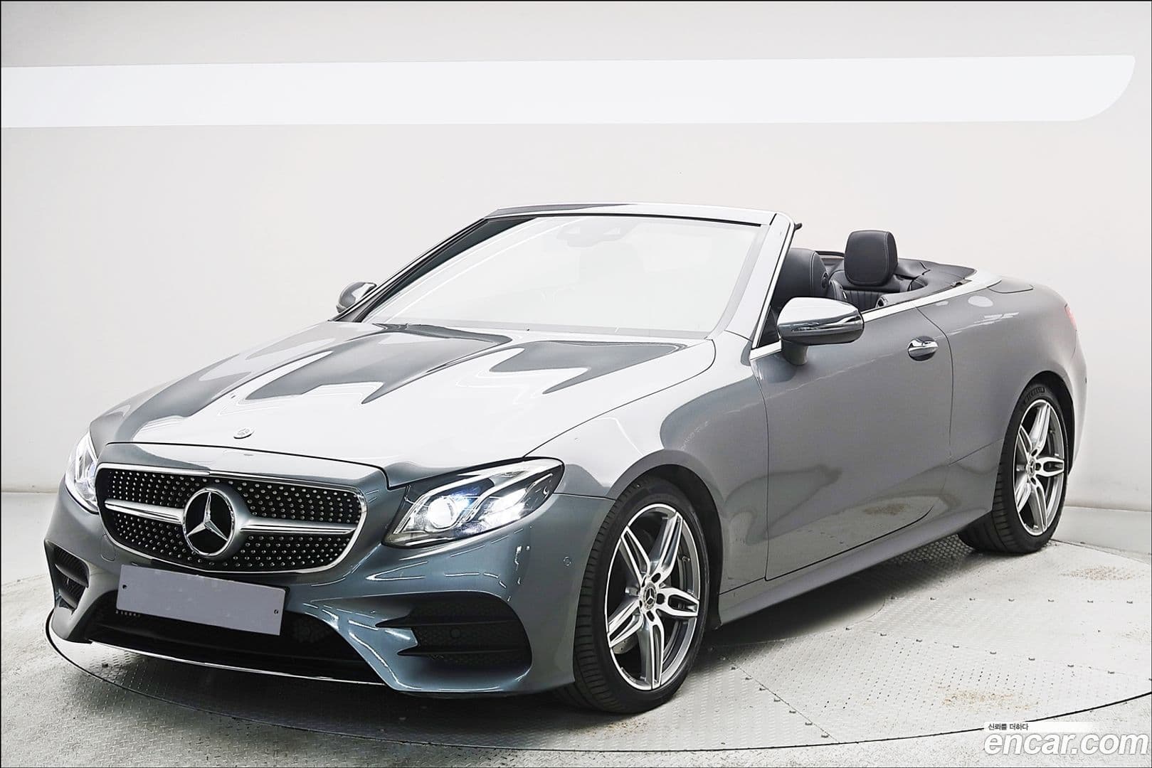 Main__Slider__Photo:E-Class Mercedes-Benz 2019.11-0
