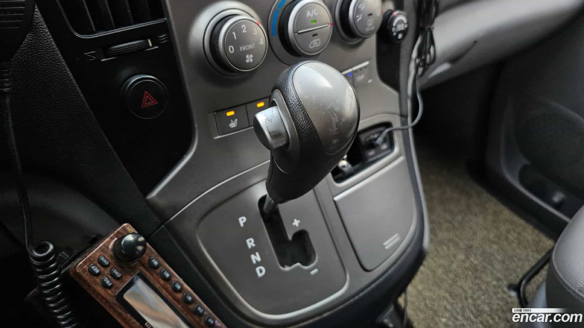 Starex Hyundai 2011.6-INNER-009