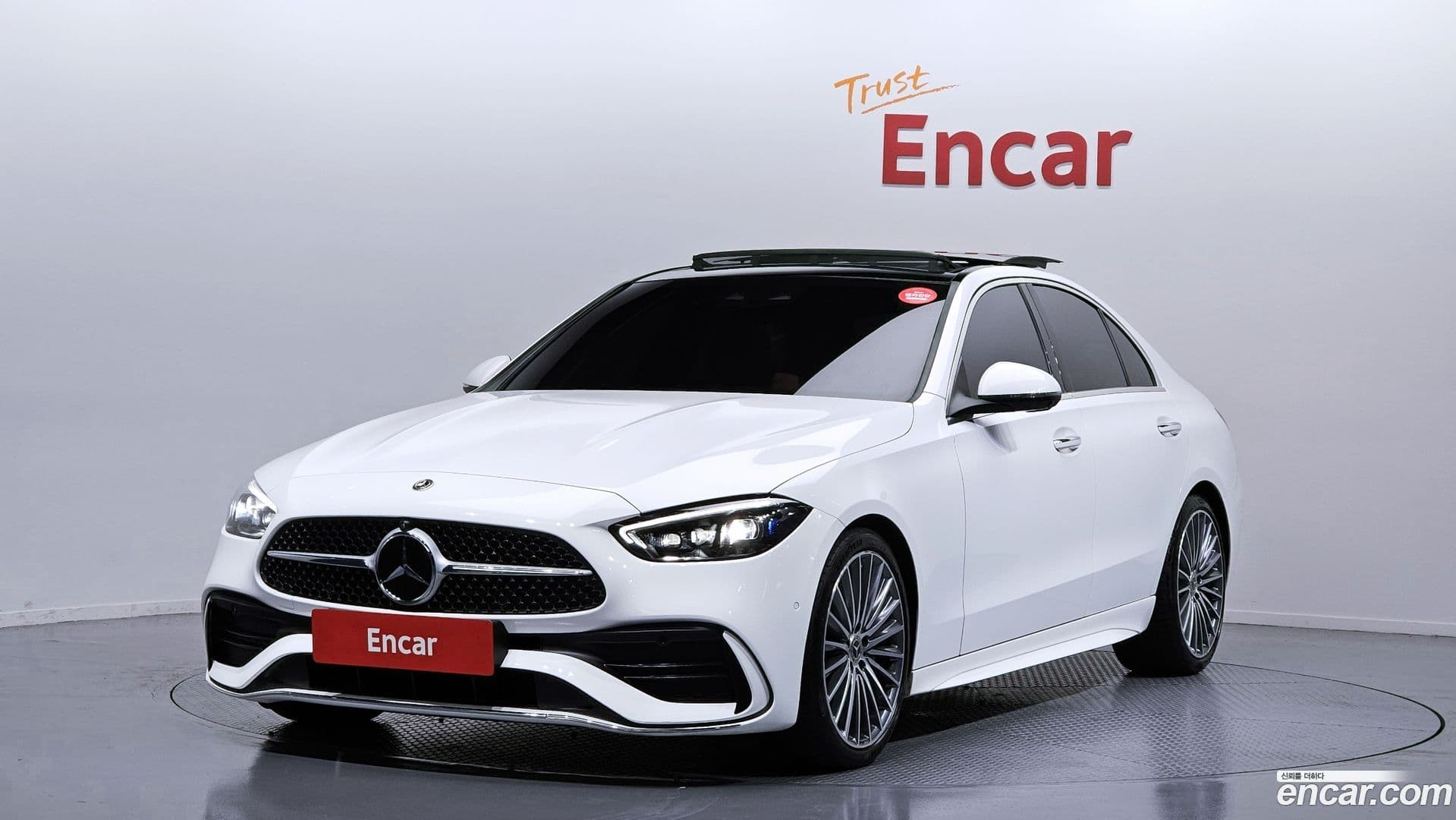 Main__Slider__Photo:C-Class Mercedes-Benz 2023.2-0