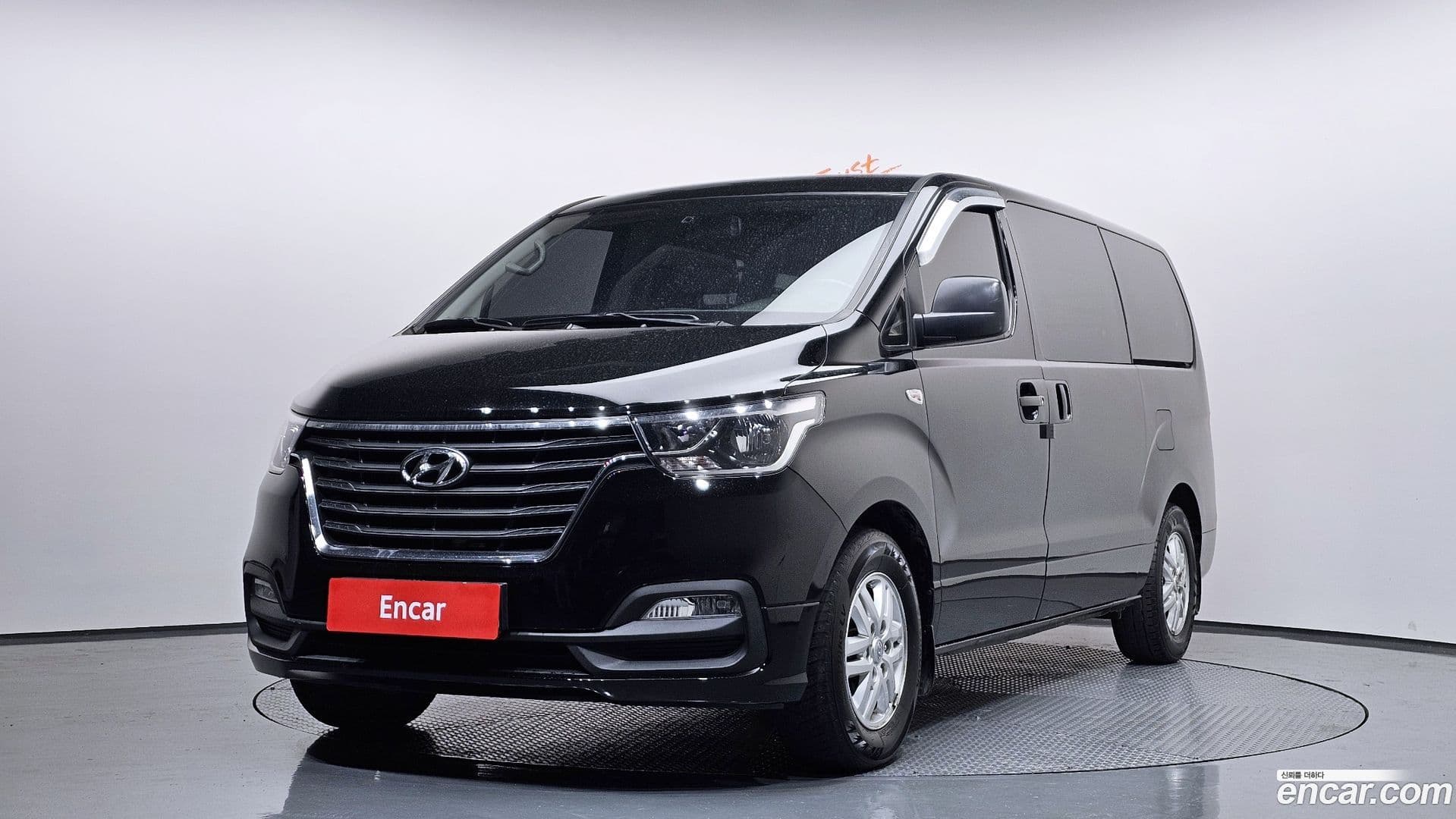 Main__Slider__Photo:Starex Hyundai 2018.10-0