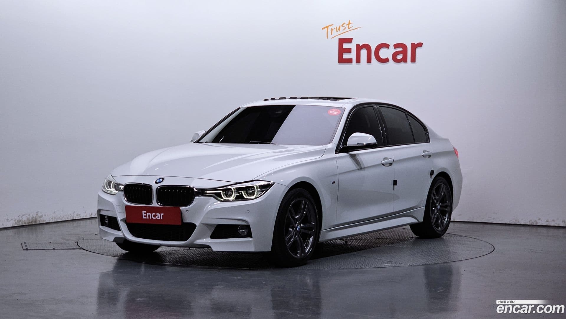 Main__Slider__Photo:3-Series BMW 2017.3-0