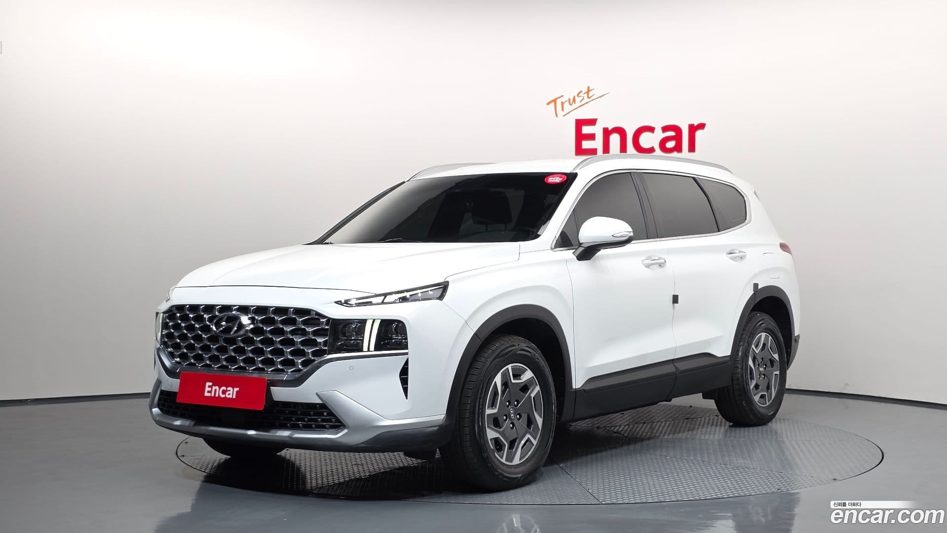 Main__Slider__Photo:Santafe Hyundai 2021.6-0