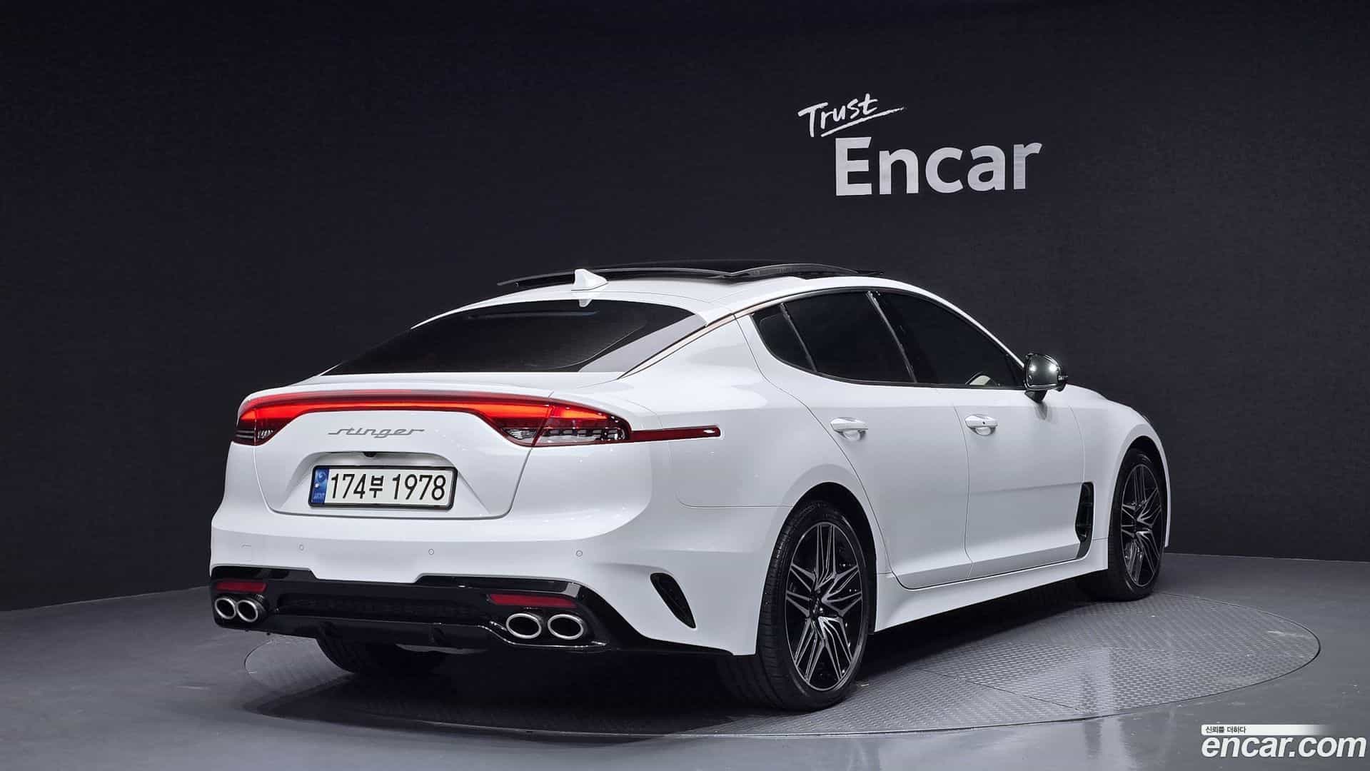 Stinger Kia 2022.9-OUTER-2