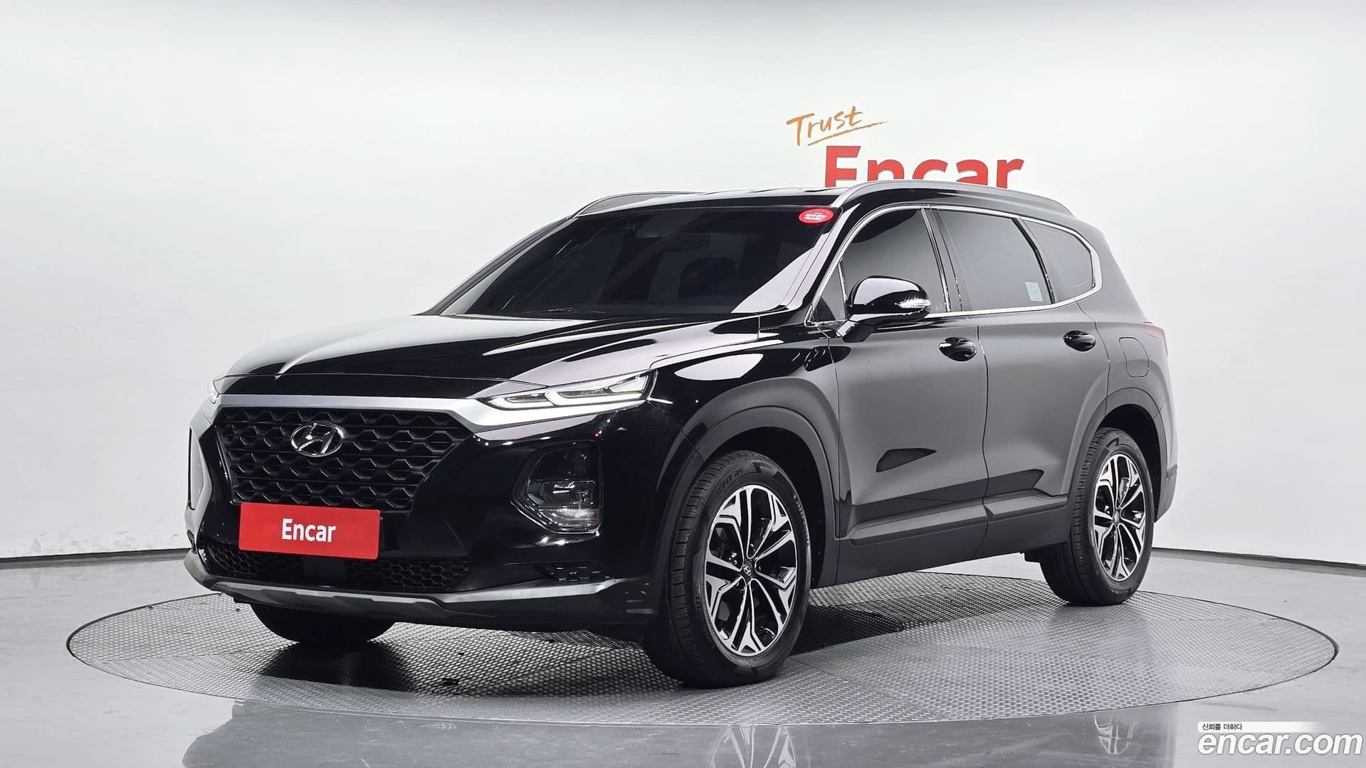 Main__Slider__Photo:Santafe Hyundai 2018.2-0