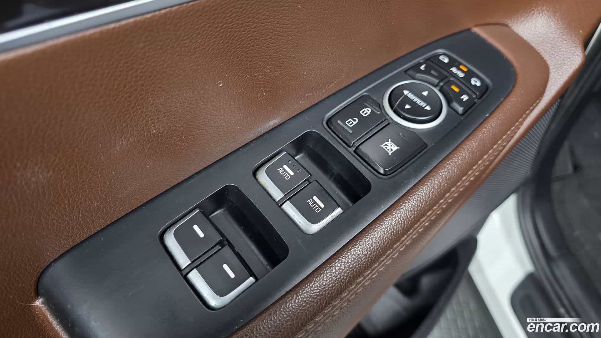 Sorento Kia 2016.4-OPTION-16