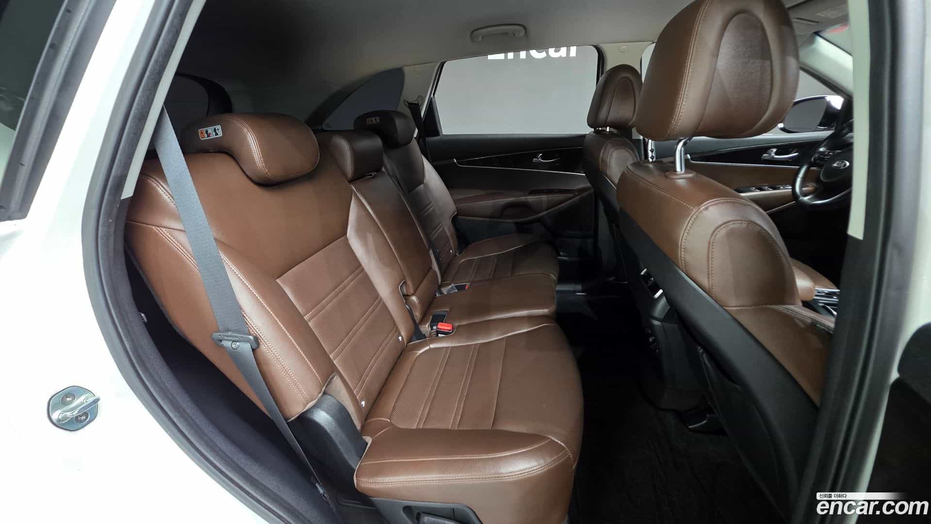 Sorento Kia 2016.4-OPTION-23