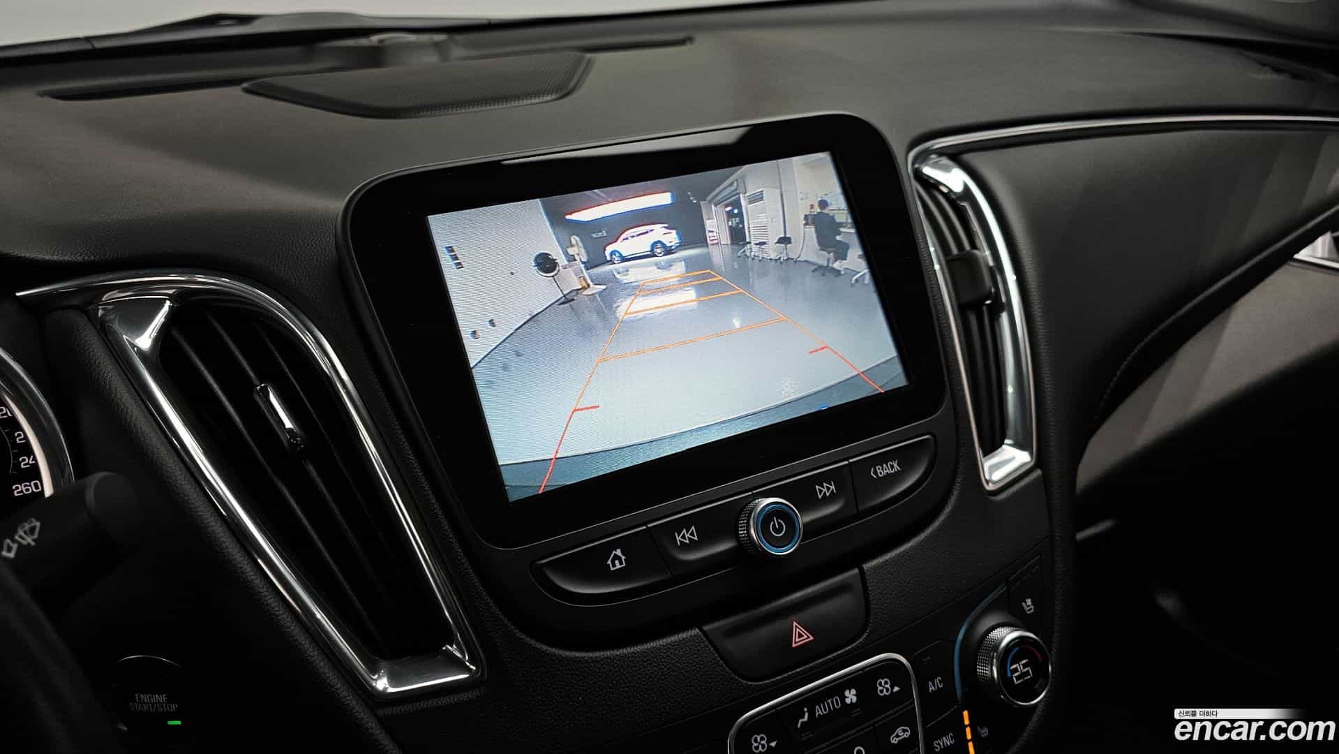 Malibu Chevrolet 2016.11-OPTION-21