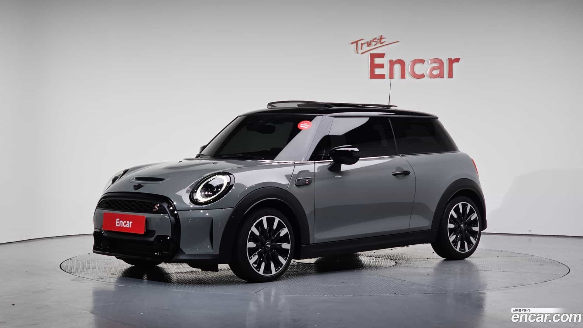 Cooper Mini 2021.11-OUTER-001