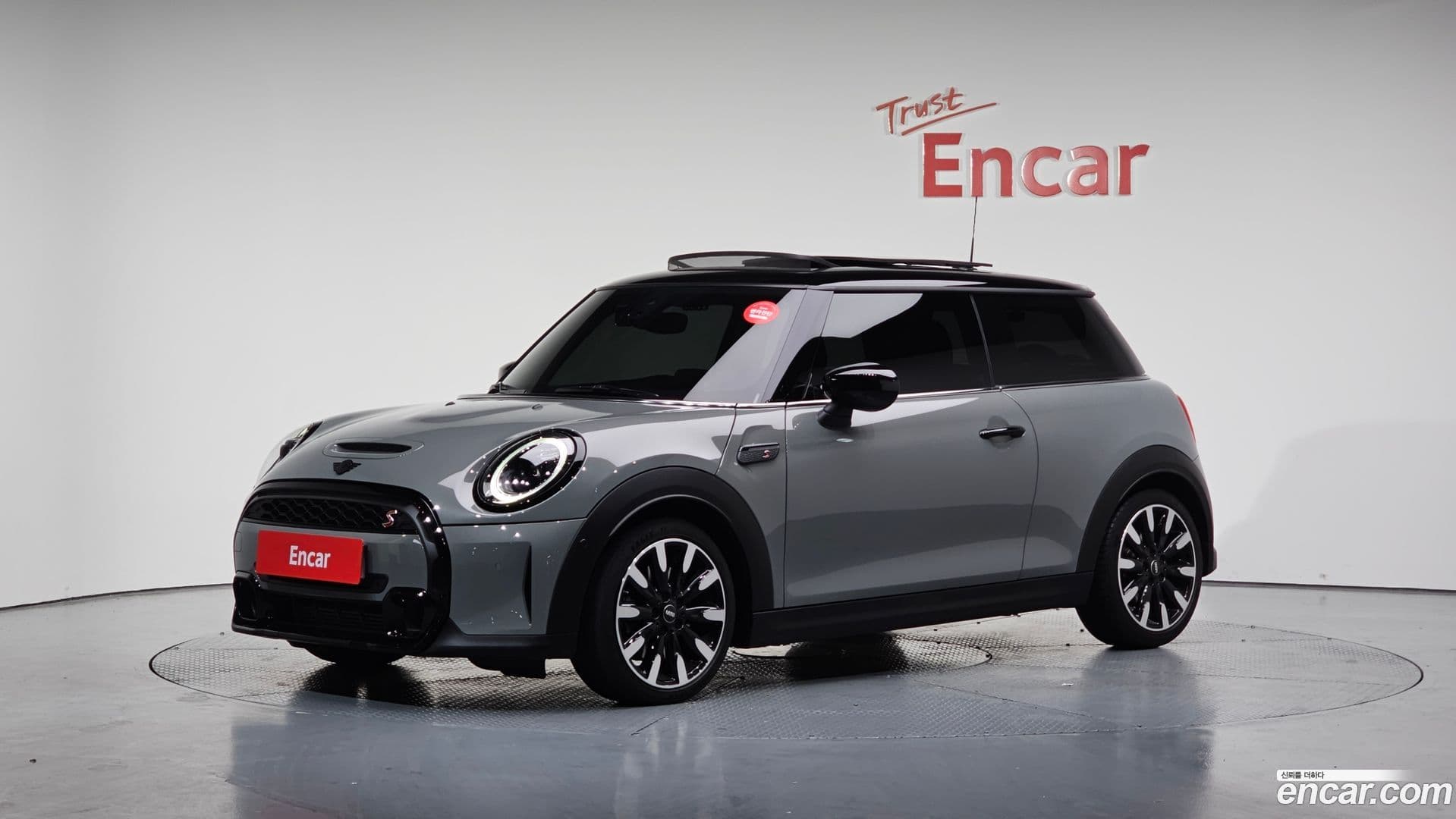 Main__Slider__Photo:Cooper Mini 2021.11-0