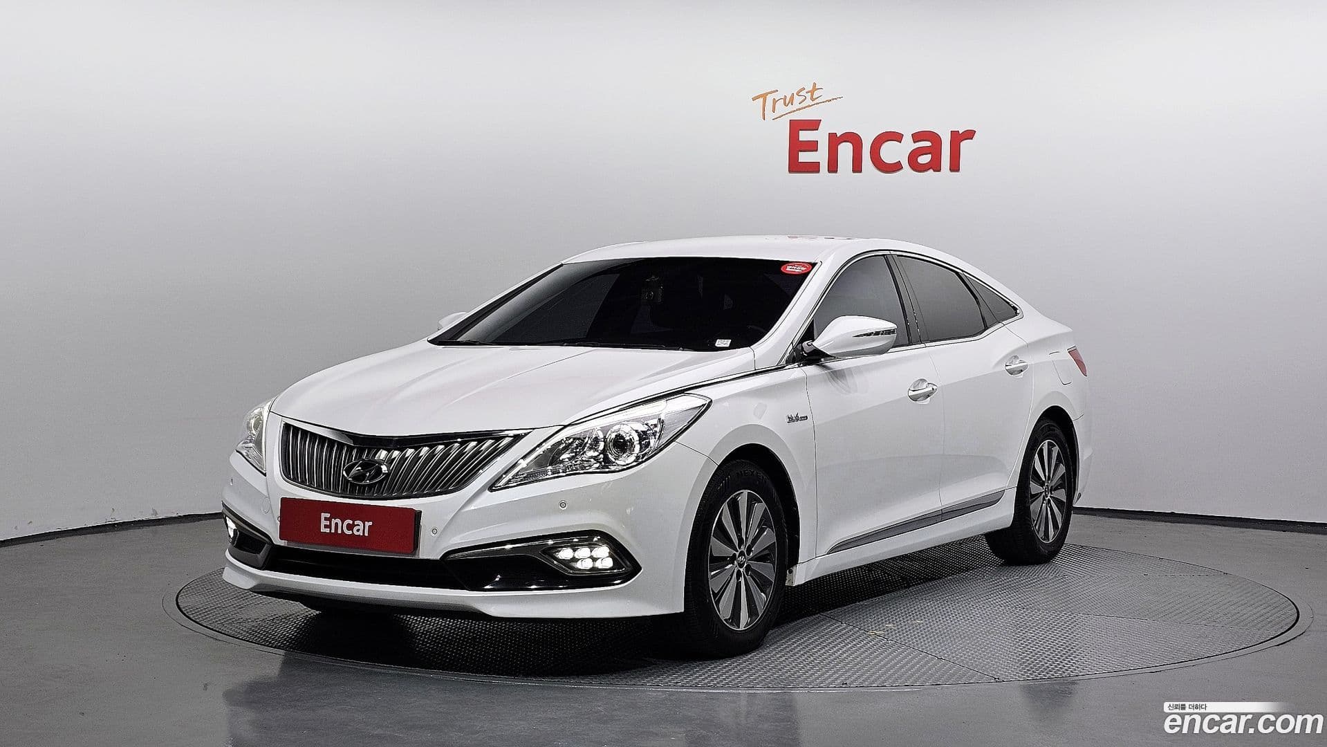 Main__Slider__Photo:Grandeur Hyundai 2015.10-0
