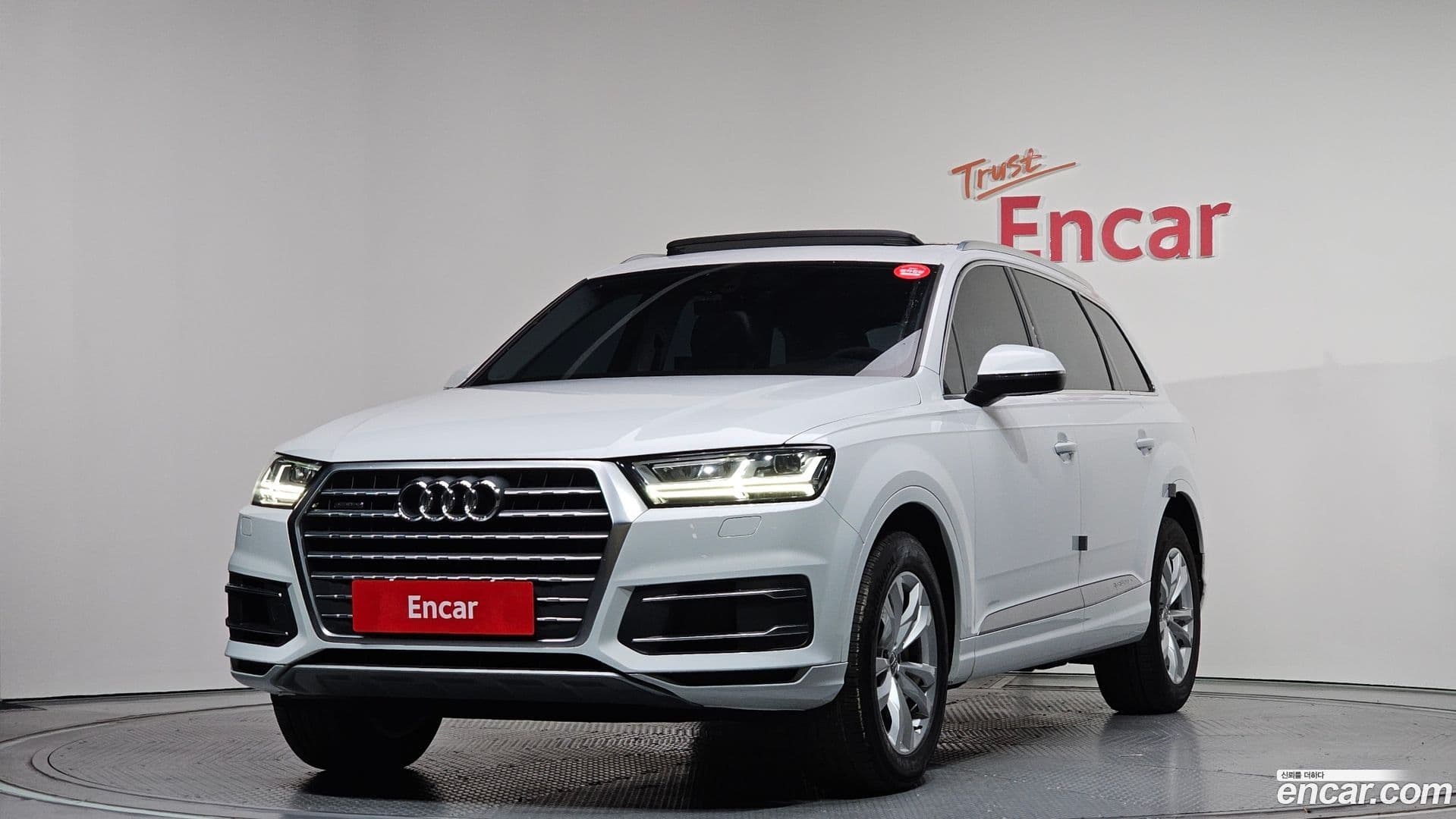 Main__Slider__Photo:Q7 Audi 2019.8-0