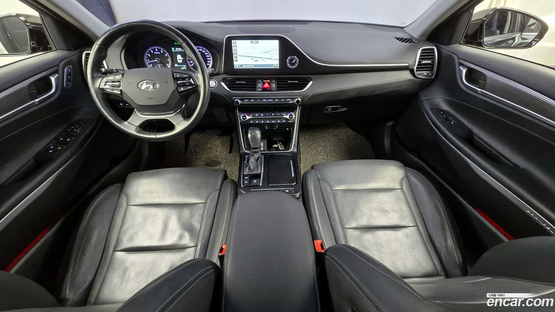 Grandeur Hyundai 2016.11-INNER-007
