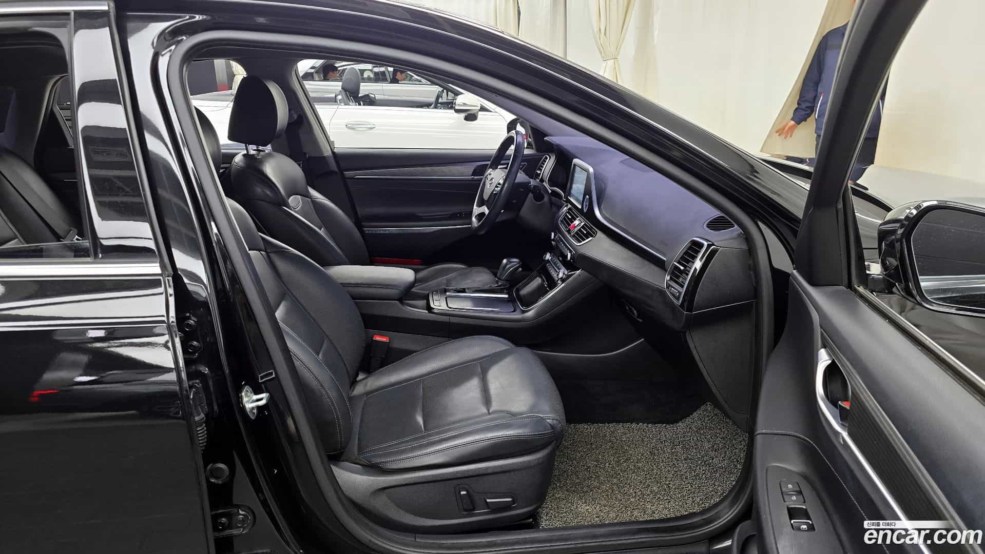 Grandeur Hyundai 2016.11-OPTION-015