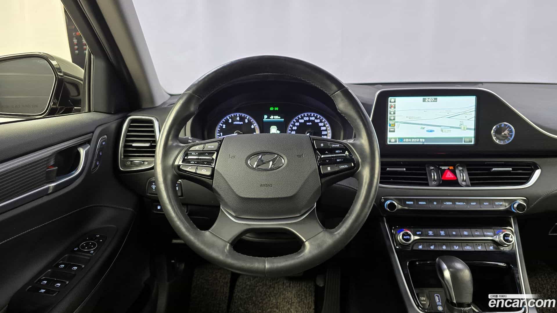 Grandeur Hyundai 2016.11-OPTION-017