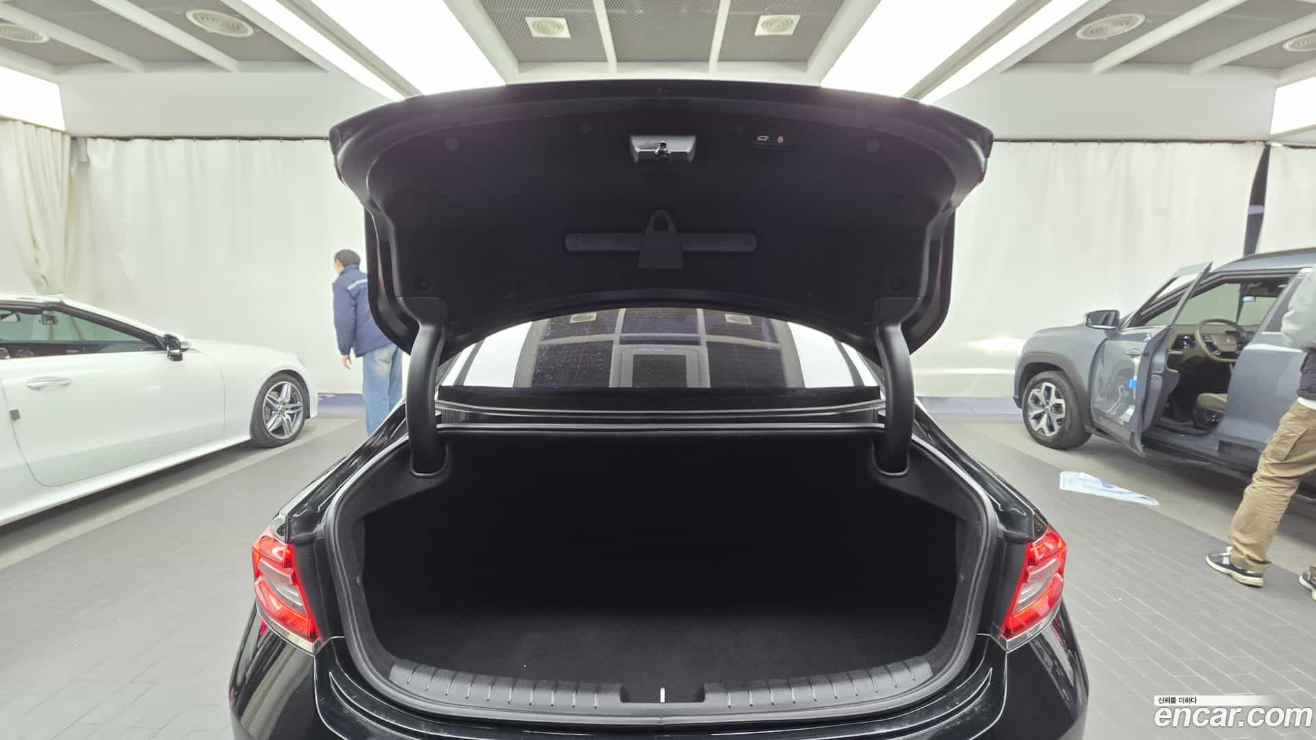 Grandeur Hyundai 2016.11-OPTION-024