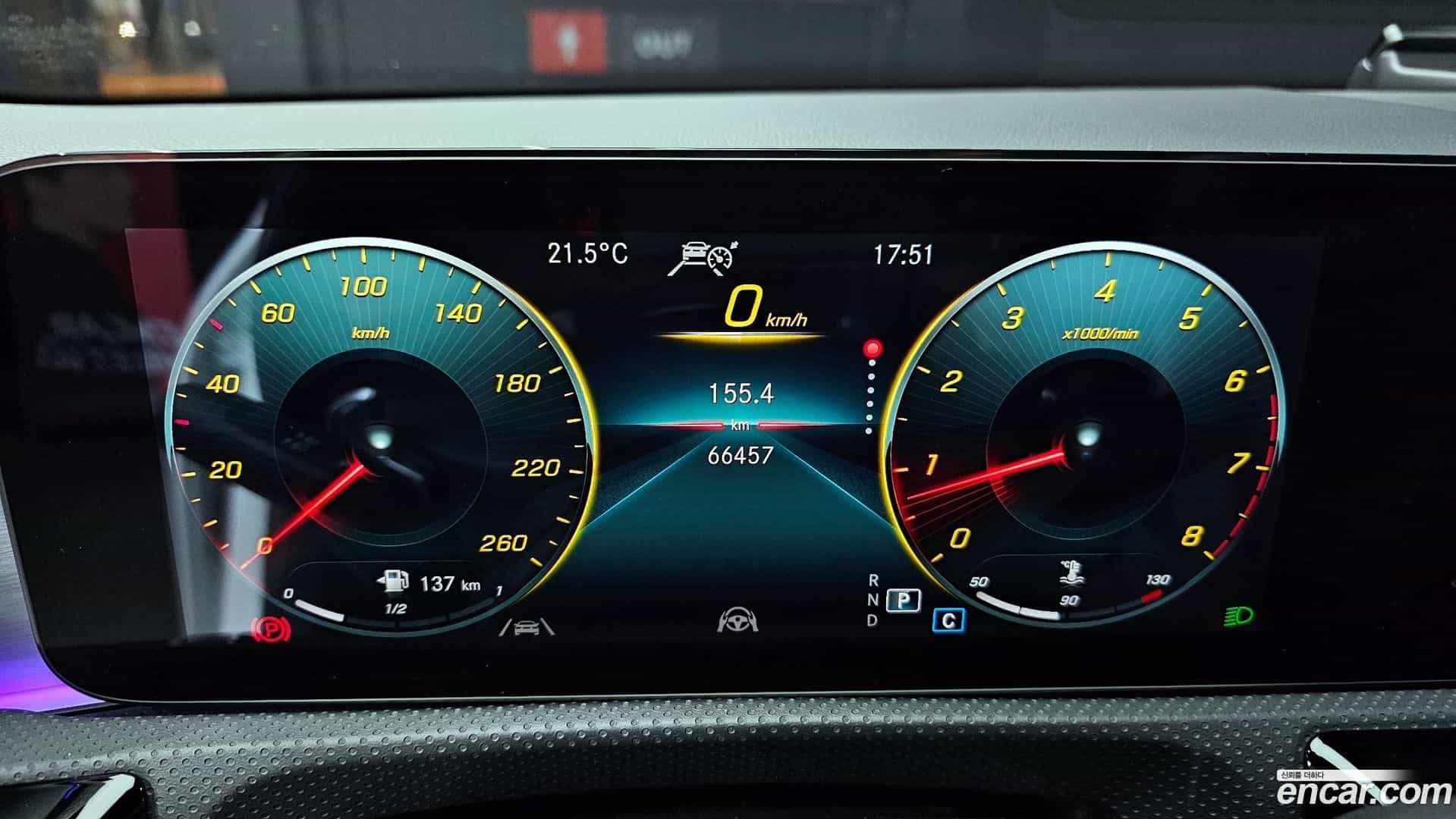 CLA-Class Mercedes-Benz 2022.1-INNER-008