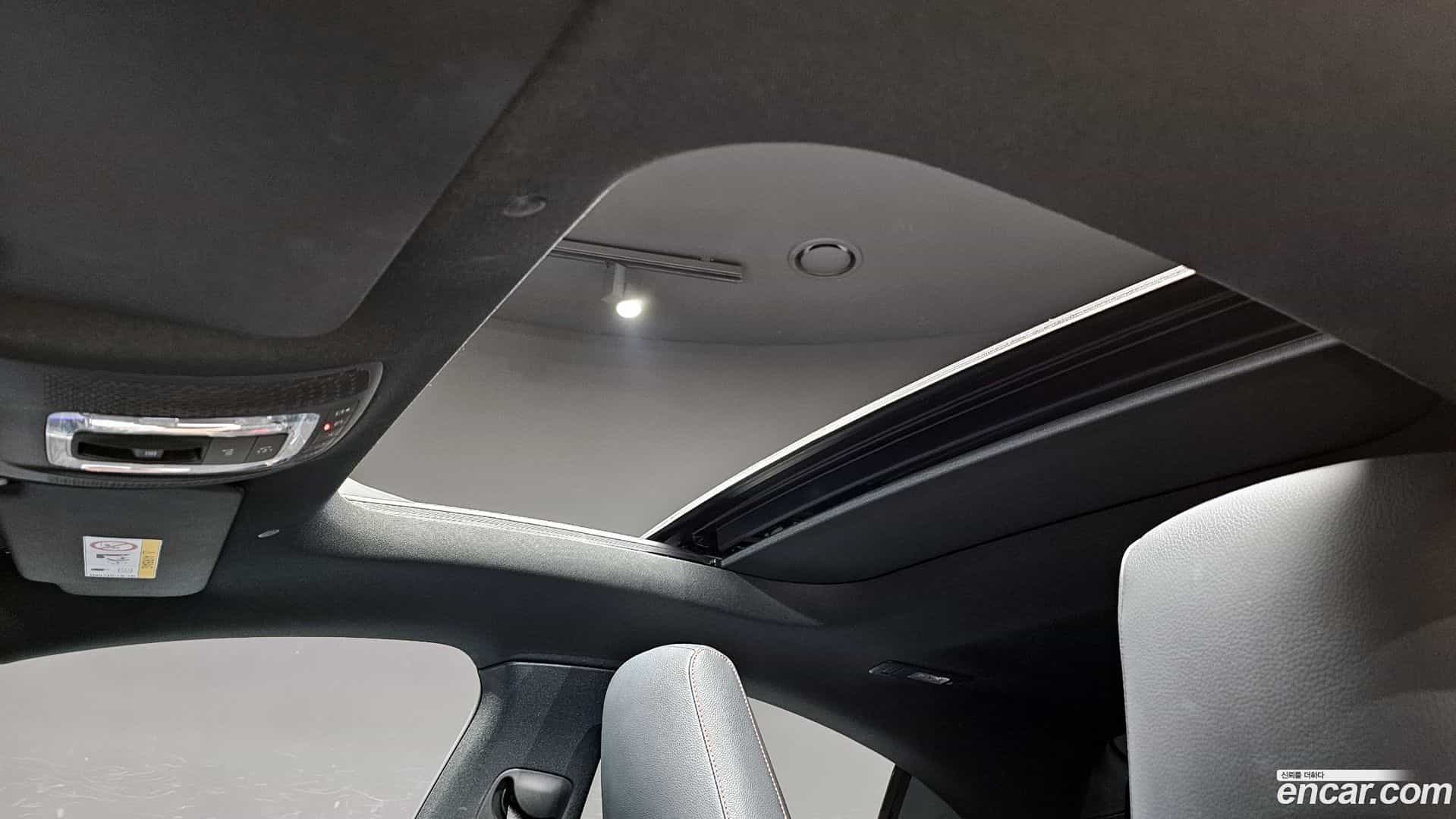 CLA-Class Mercedes-Benz 2022.1-OPTION-023