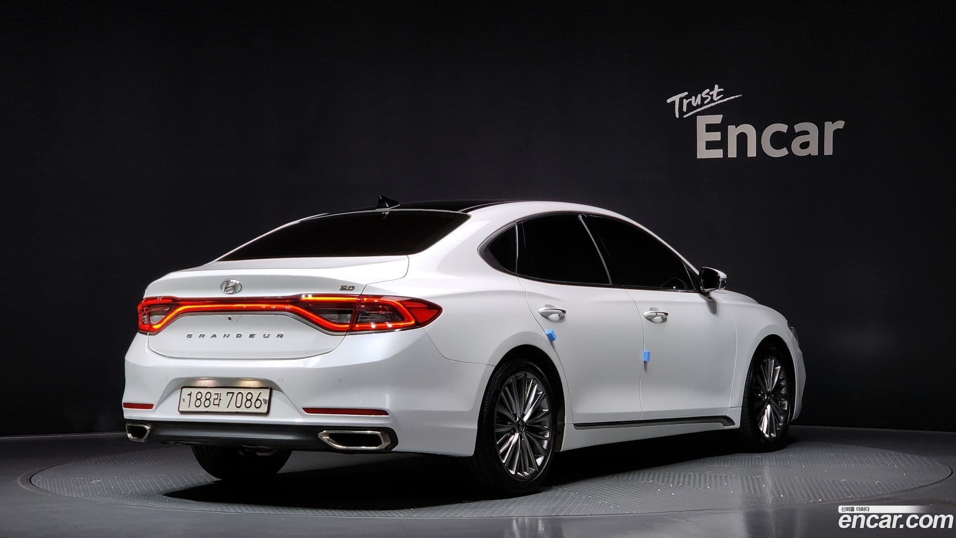 Main__Slider__Photo:Grandeur Hyundai 2018.5-0