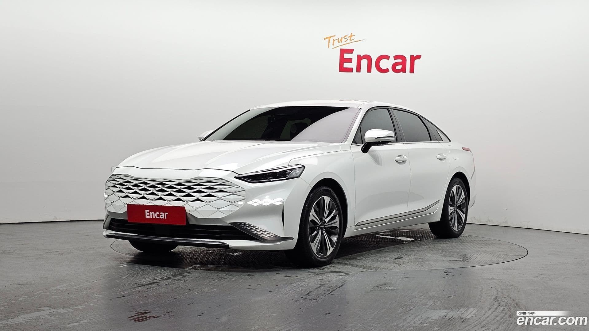 Main__Slider__Photo:K8 Kia 2021.10-0