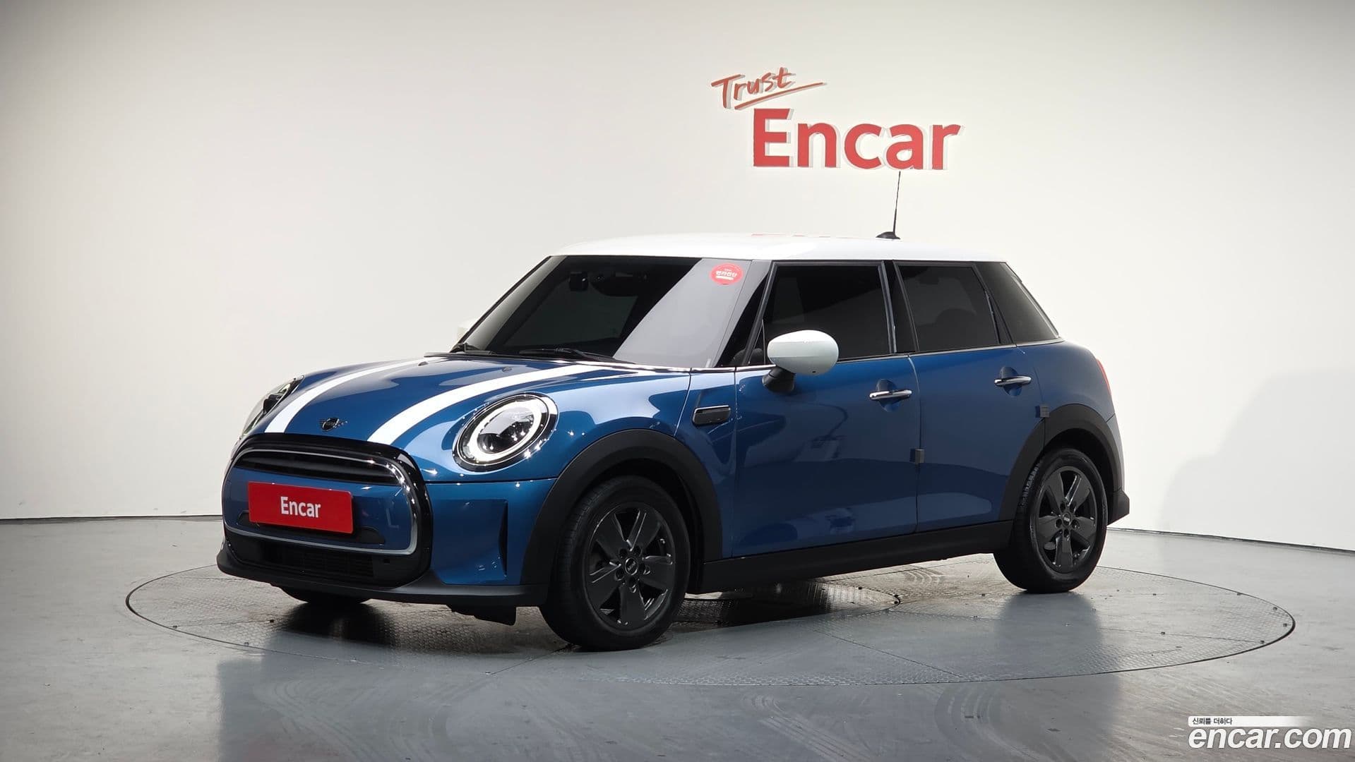 Main__Slider__Photo:Cooper Mini 2021.7-0