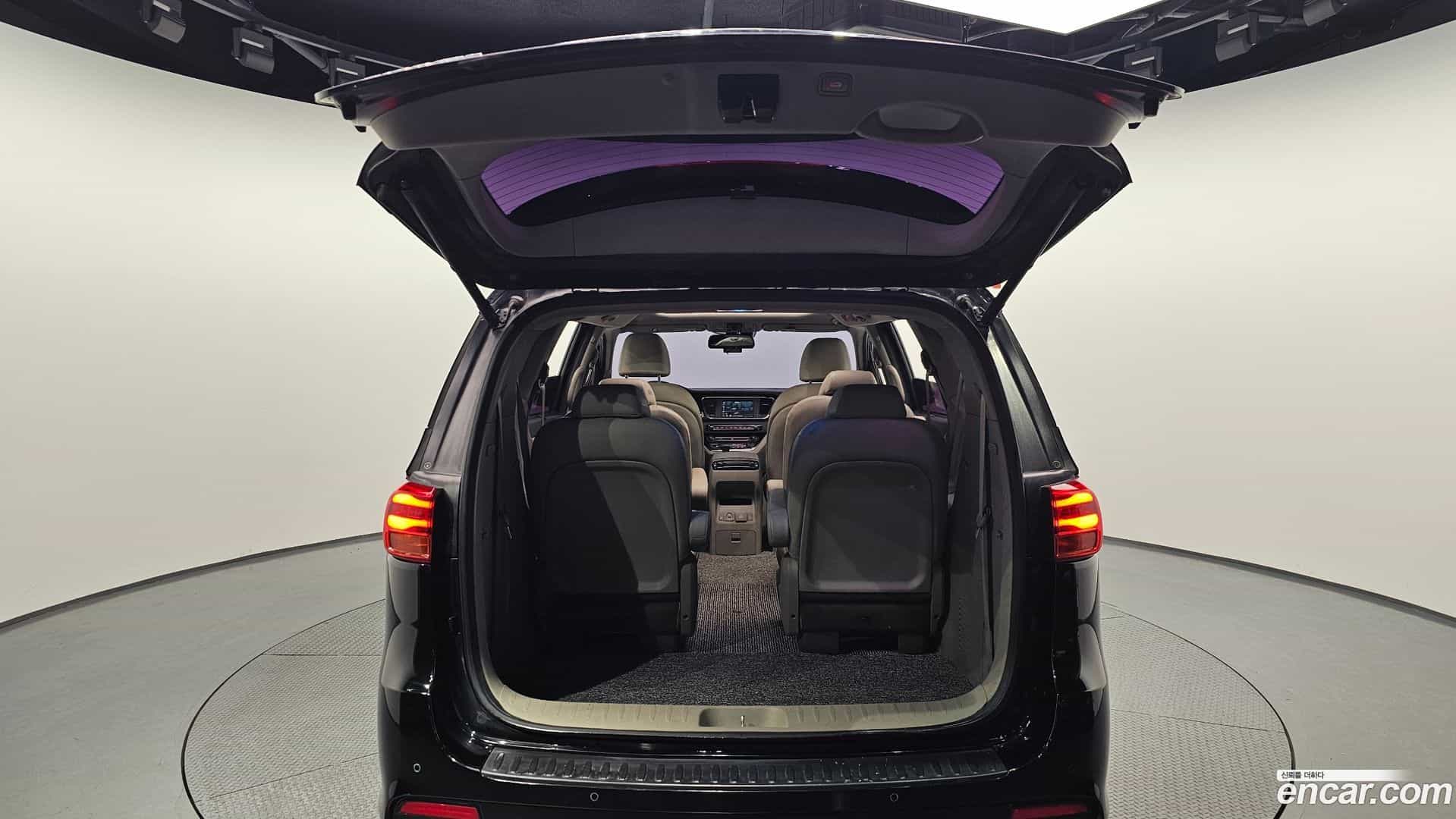 Canival Kia 2018.6-OPTION-024