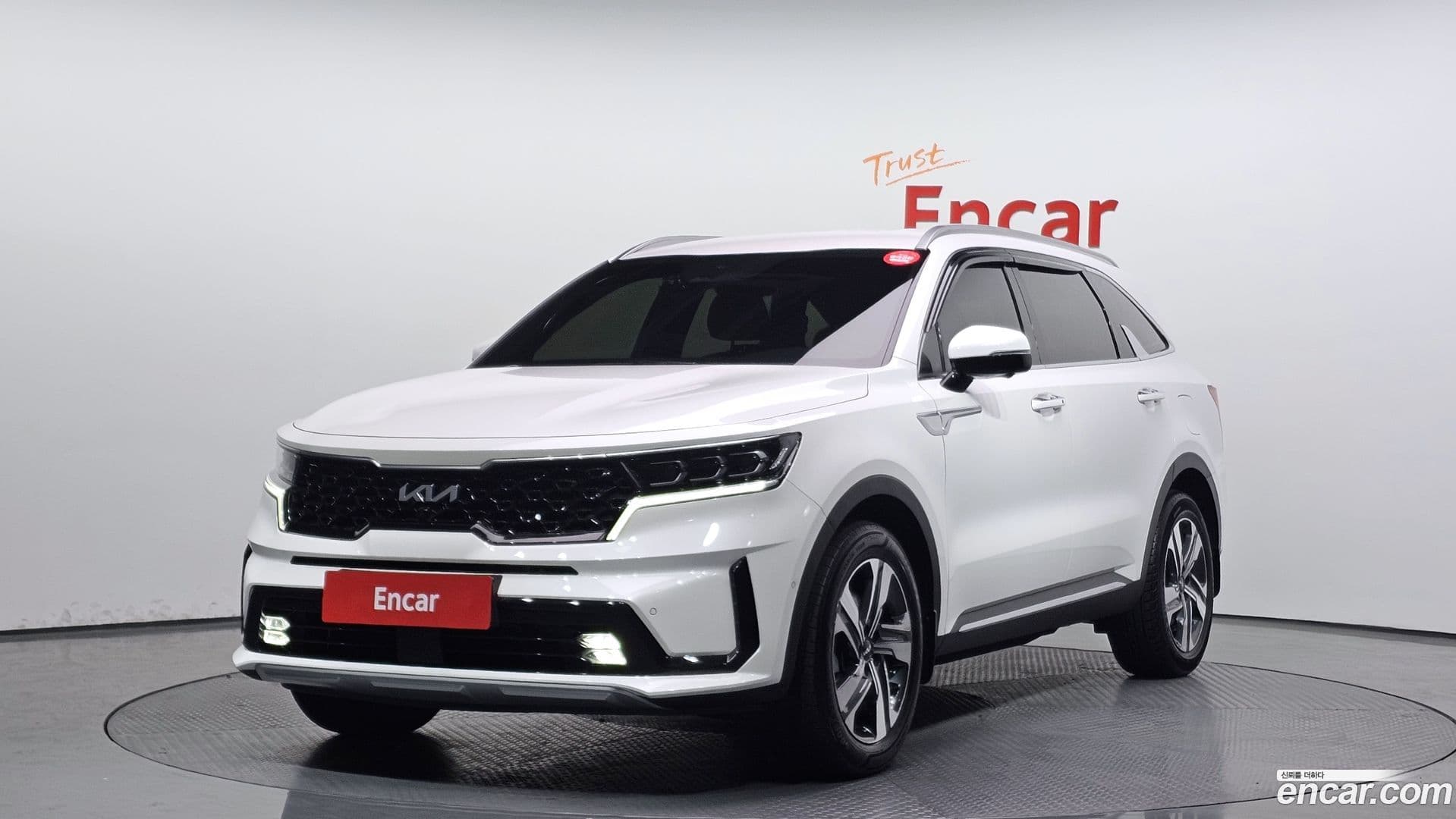 Main__Slider__Photo:Sorento Kia 2022.5-0