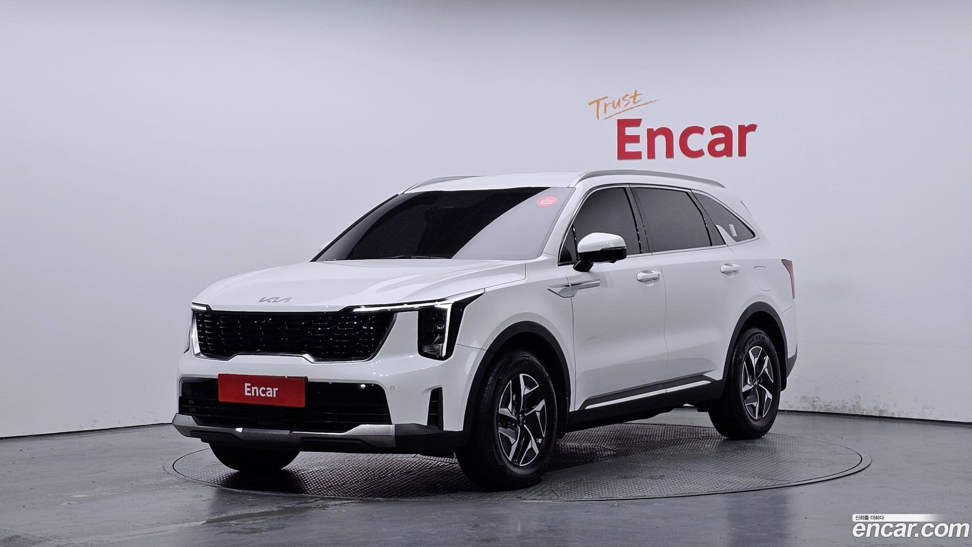 Main__Slider__Photo:Sorento Kia 2024.6-0