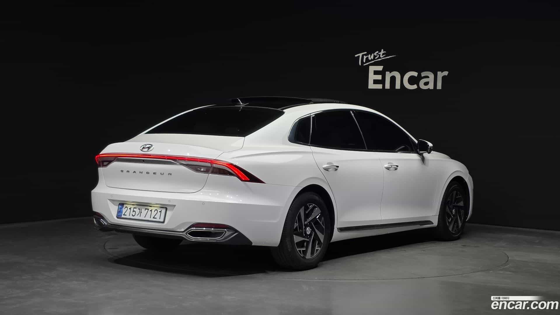 Grandeur Hyundai 2022.2-OUTER-002