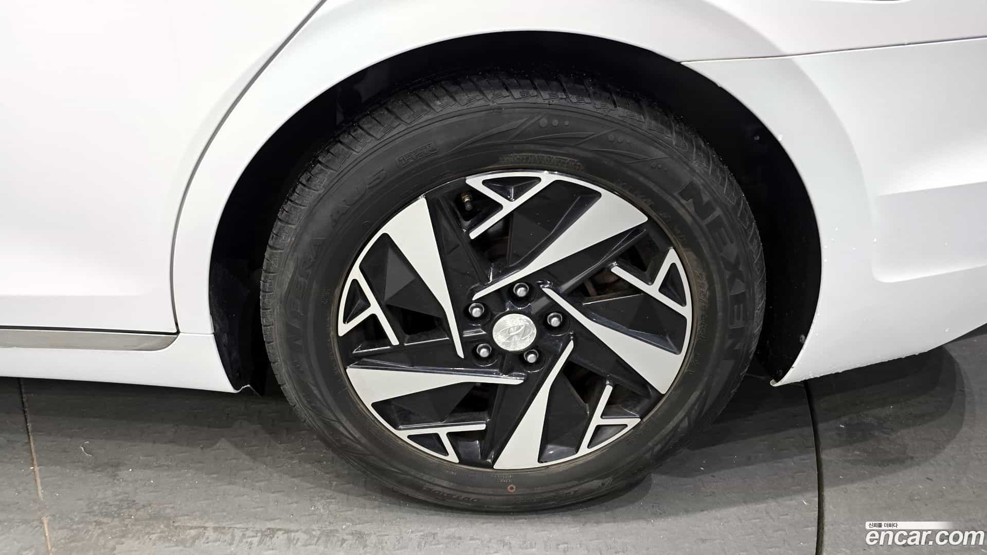 Grandeur Hyundai 2022.2-OUTER-005