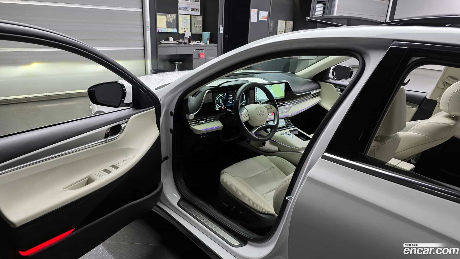 Grandeur Hyundai 2022.2-INNER-010