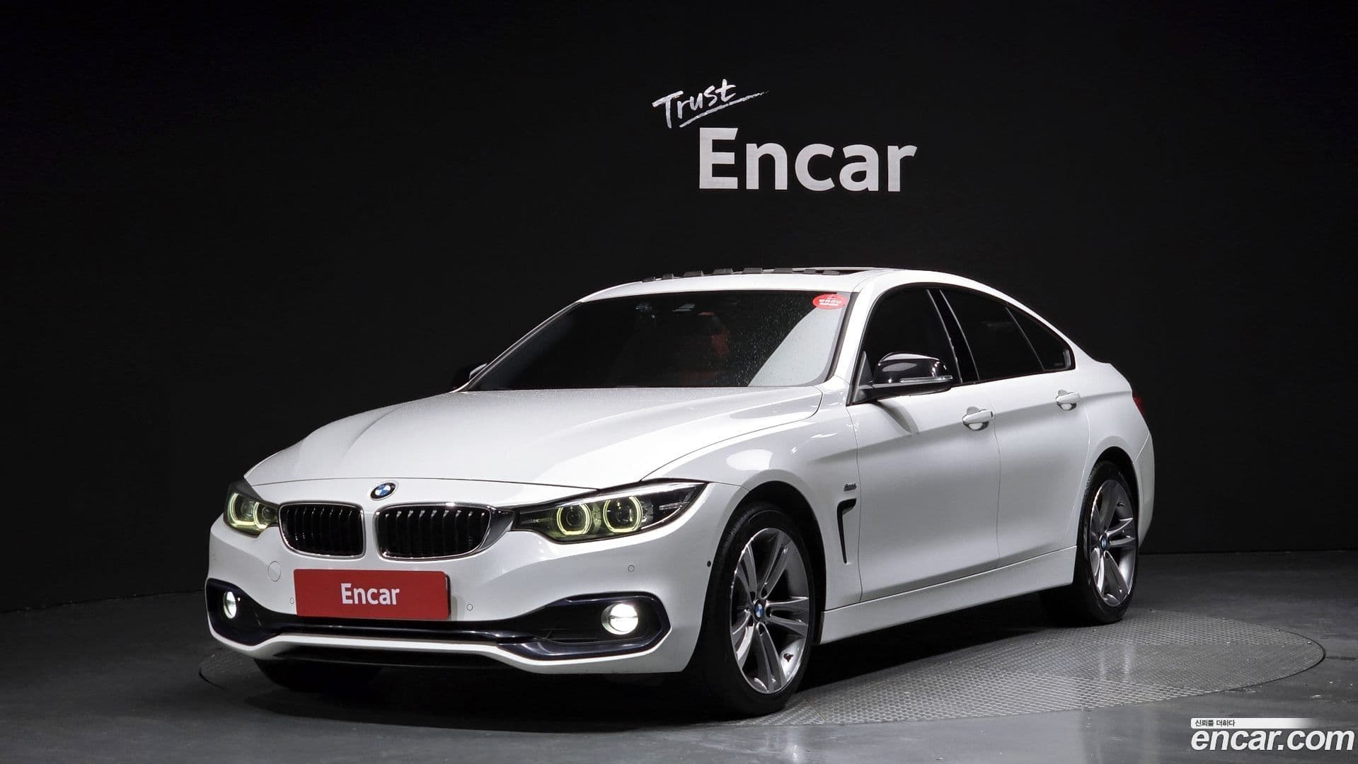 Main__Slider__Photo:4-Series BMW 2017.9-0