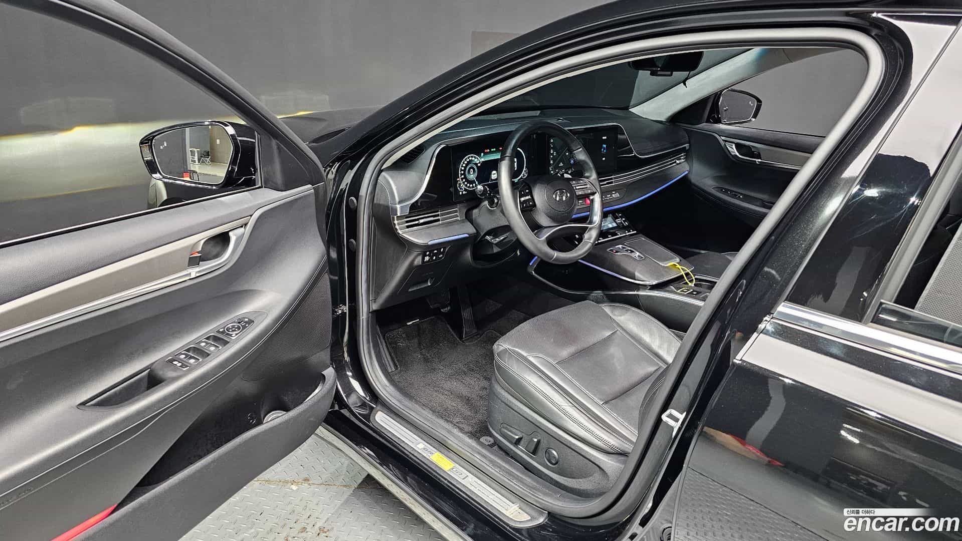 Grandeur Hyundai 2022.5-OPTION-015