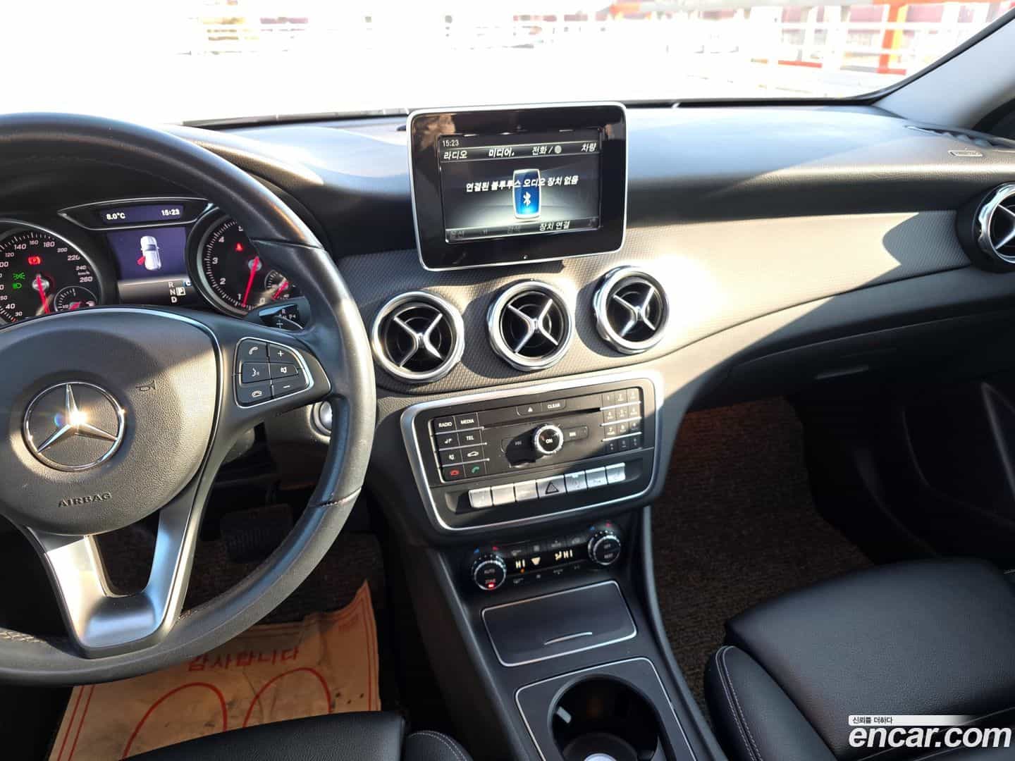GLA-Class Mercedes-Benz 2019.5-OPTION-017